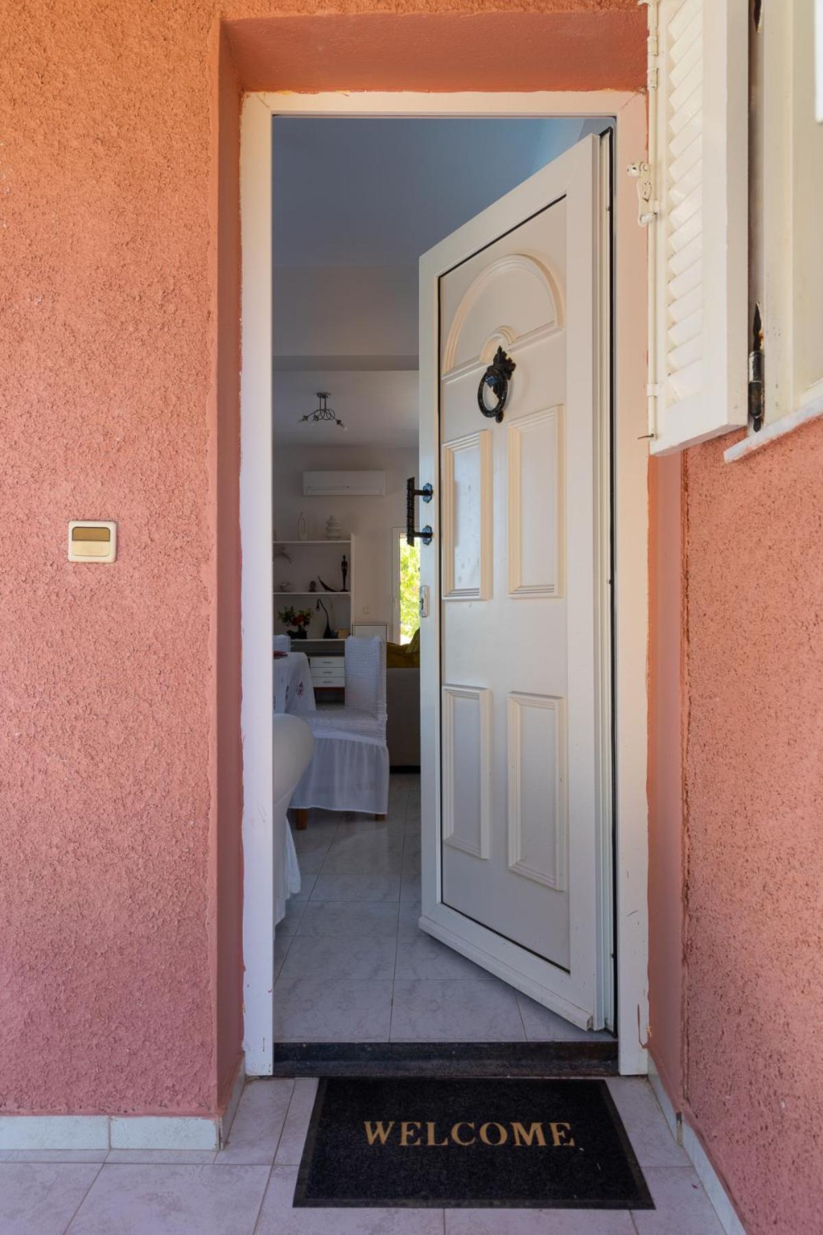 Ostria Villa Lixouri