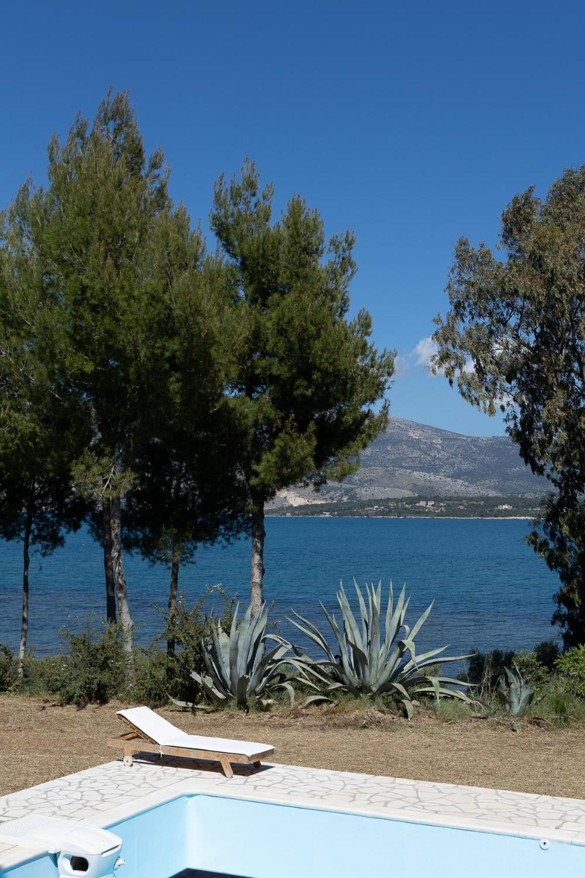 Ostria Villa