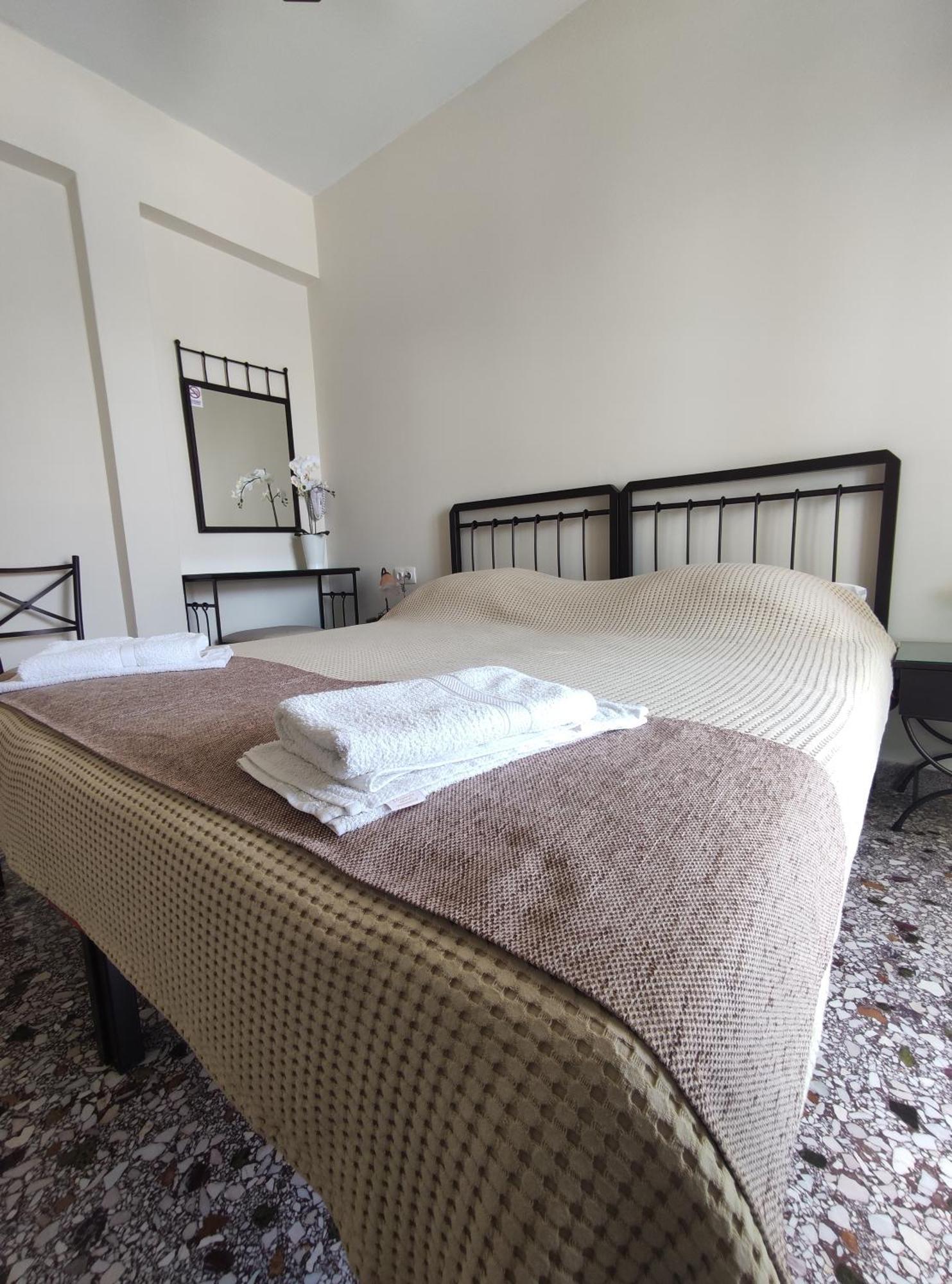 Paradise Garden Paros Apartment