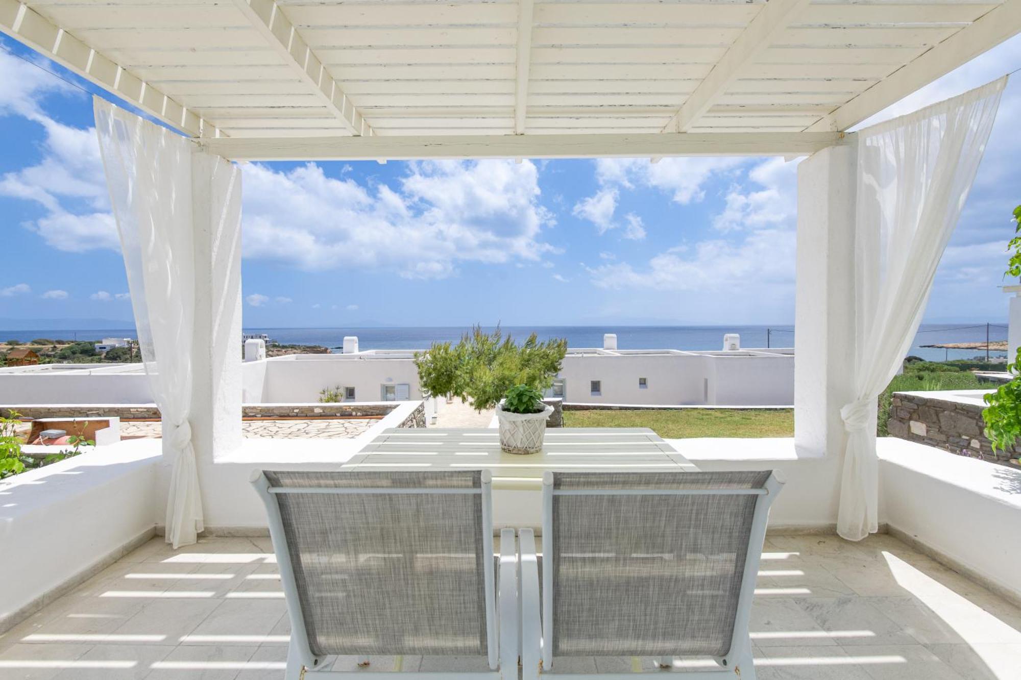 Glyfa Village Apartment Drios