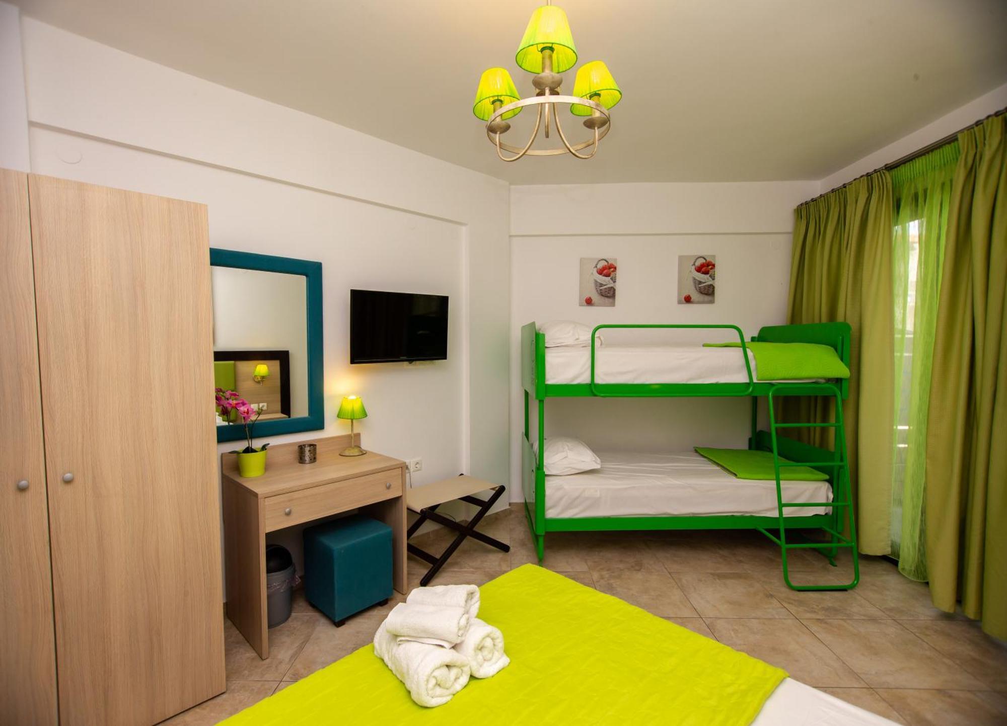 Sea Pearl Luxury Nea Vrasna