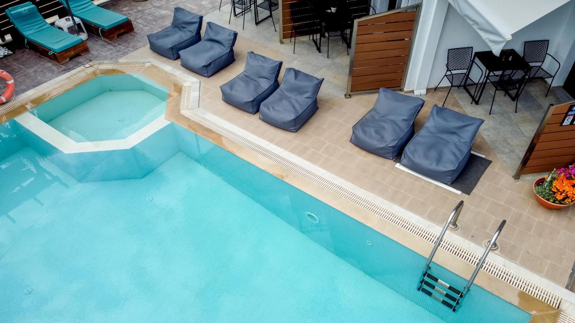 Sea Pearl Luxury