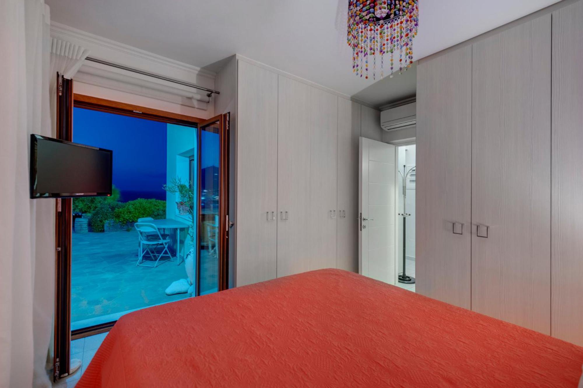 Marenosta Apartment Ermoupoli