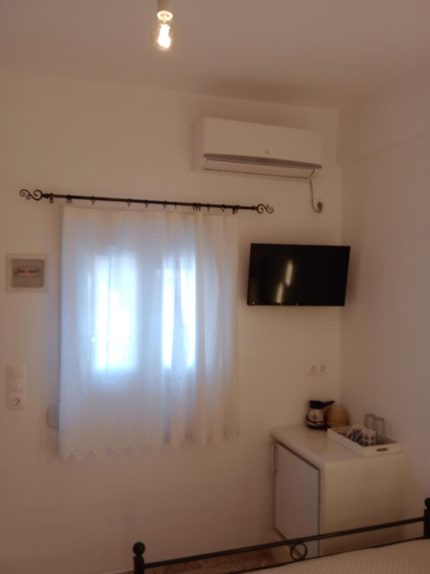Meltemi Room's And Studios