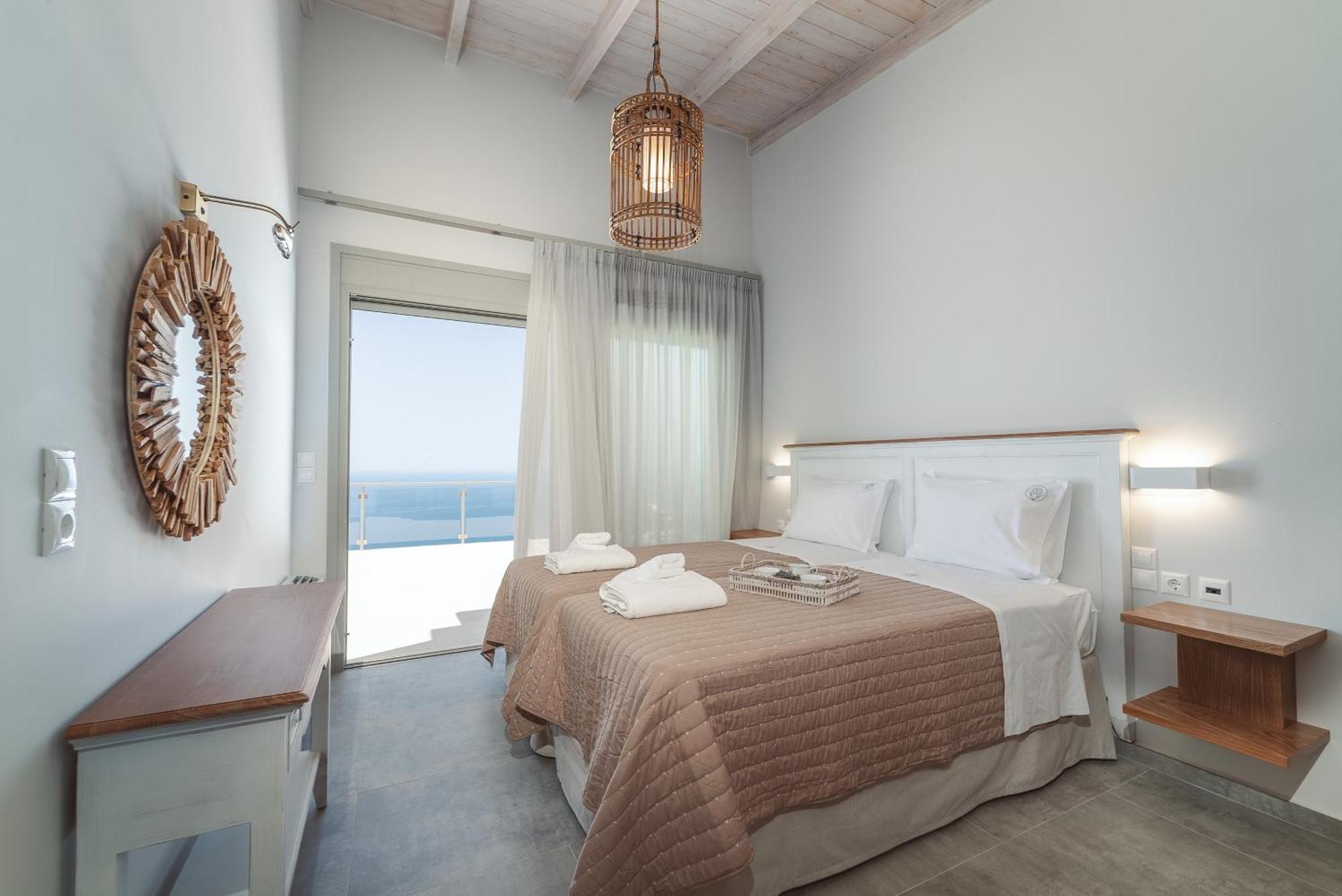 Villa Owl Drymon