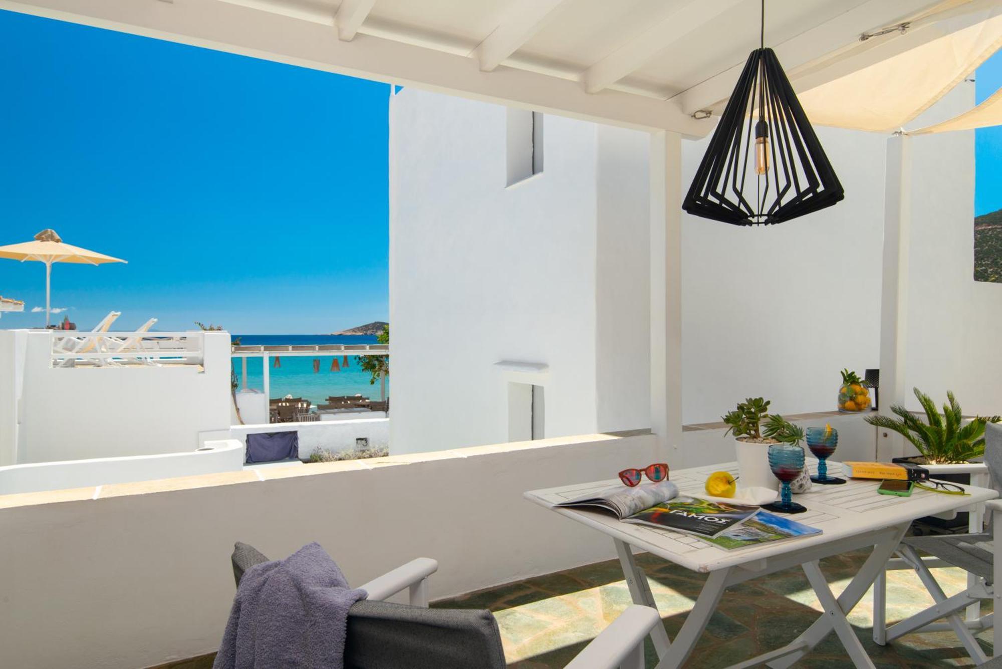 Apartment Miles Away Luxury