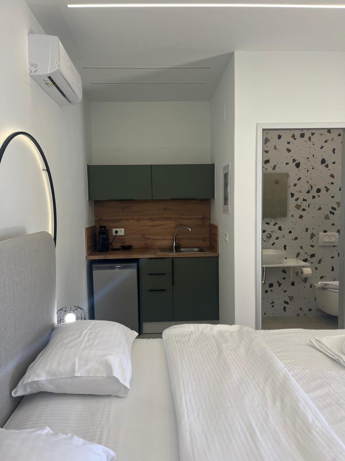 Lithitsa Lofts And * Parga