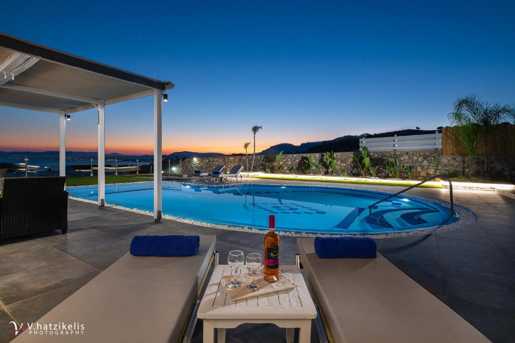 Tony's Place Pefkos Villa