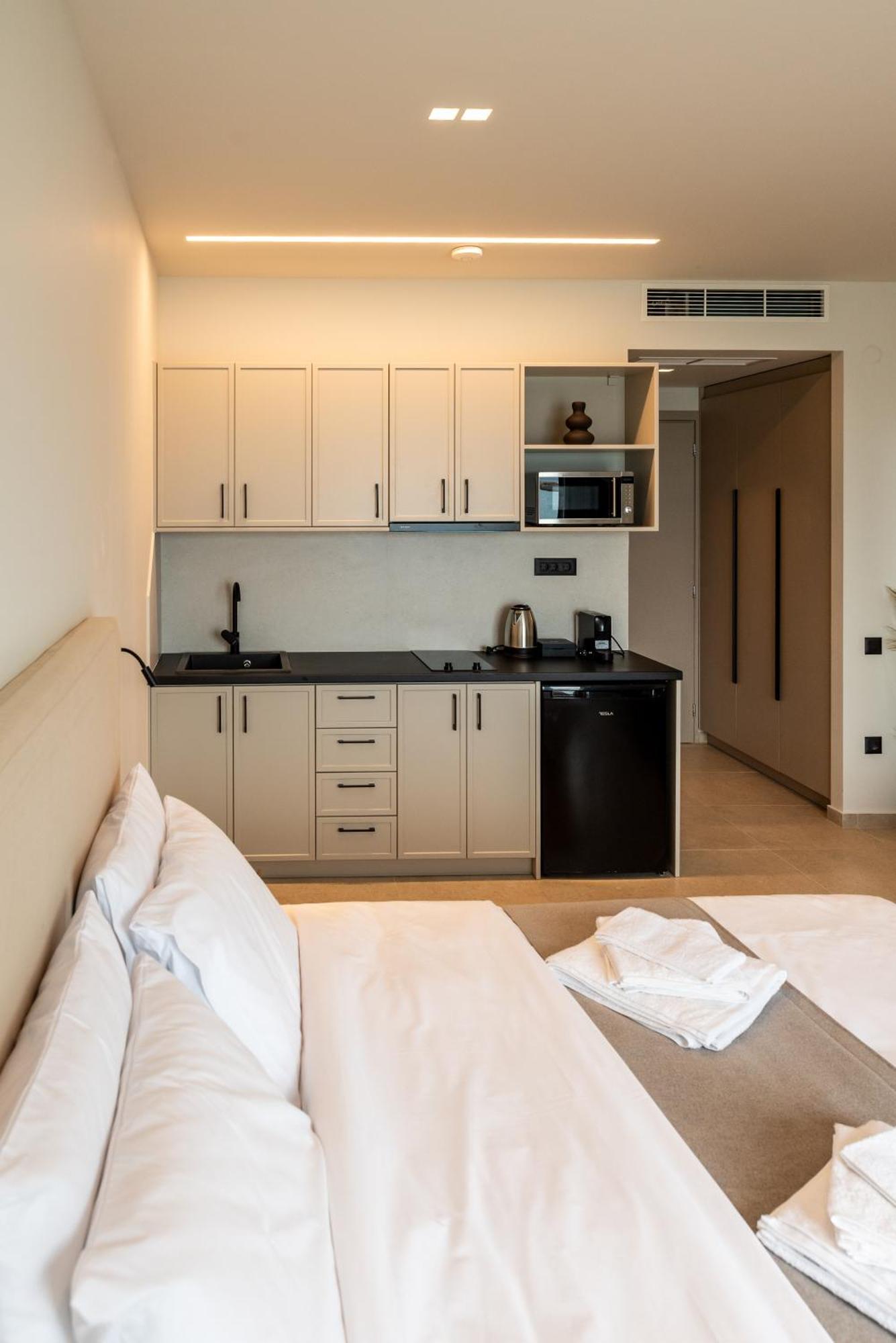 Tokyo Apartment Chios Town