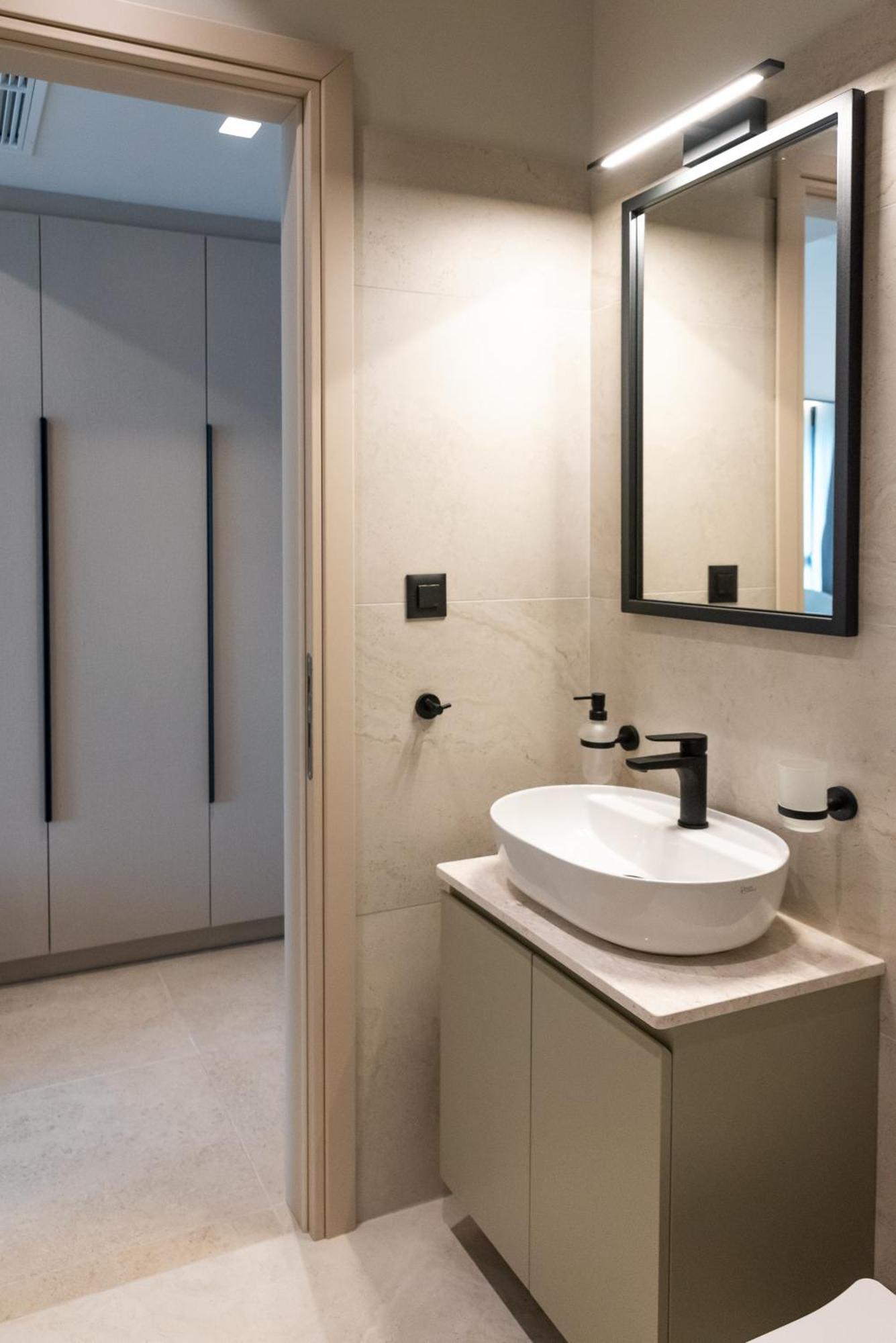 Apartment Tokyo Chios Town