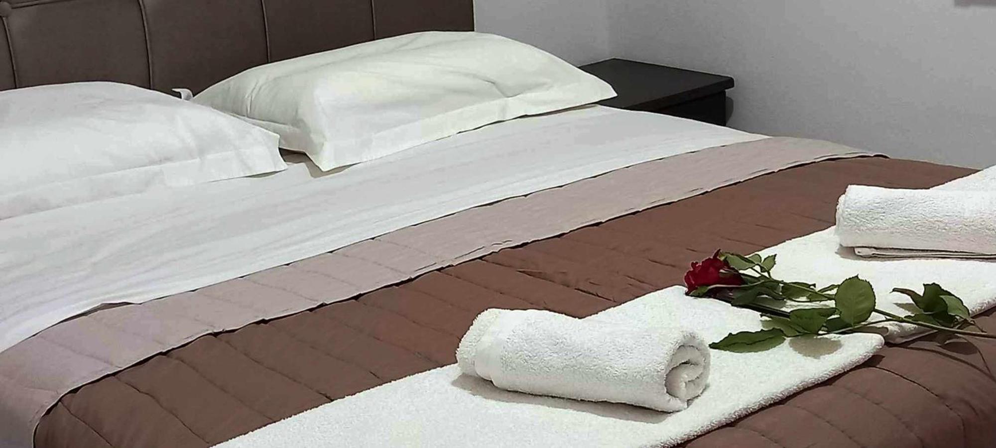 Emmanuel Apartment Agia Marina (Crete)