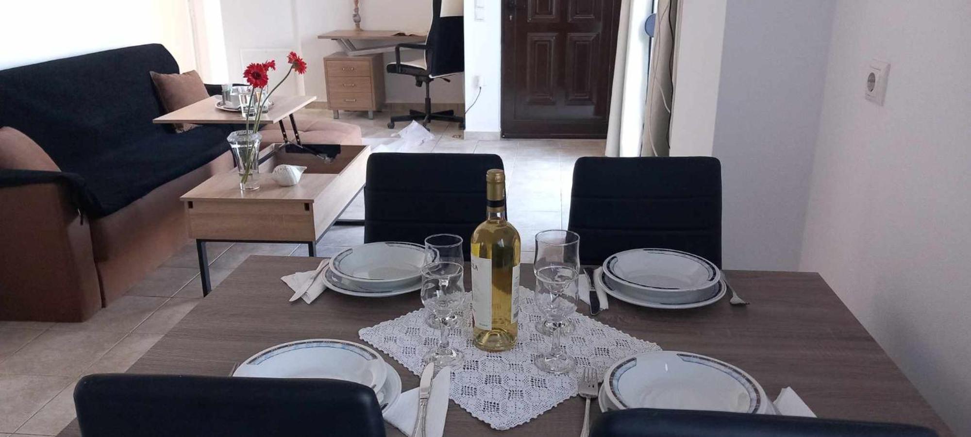 Emmanuel Apartment *