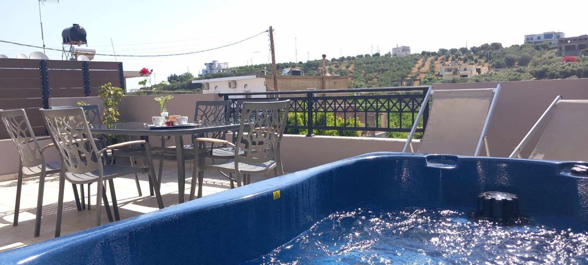 Emmanuel Apartment Agia Marina (Crete)