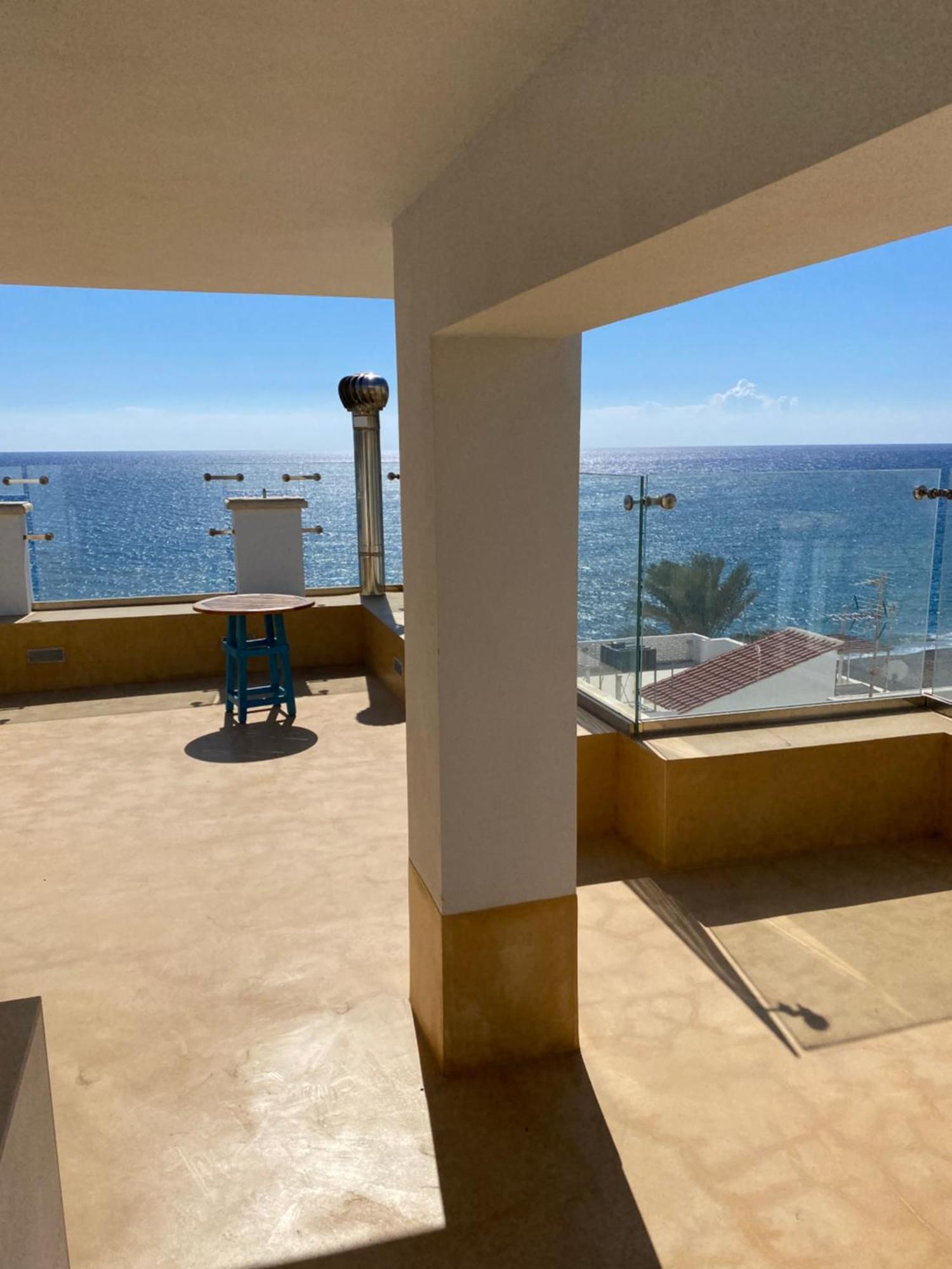 Blue Horizon Apartment