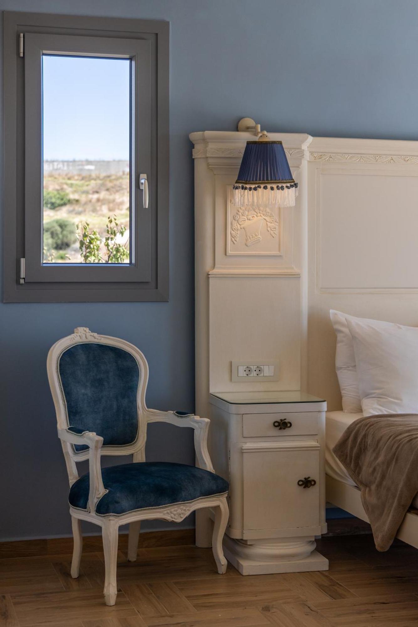 Harites Apartment's * Adamantas (Milos)