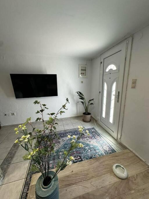 Holiday home μεζονέτα - παραλία αγία φωτεινή Chios Town