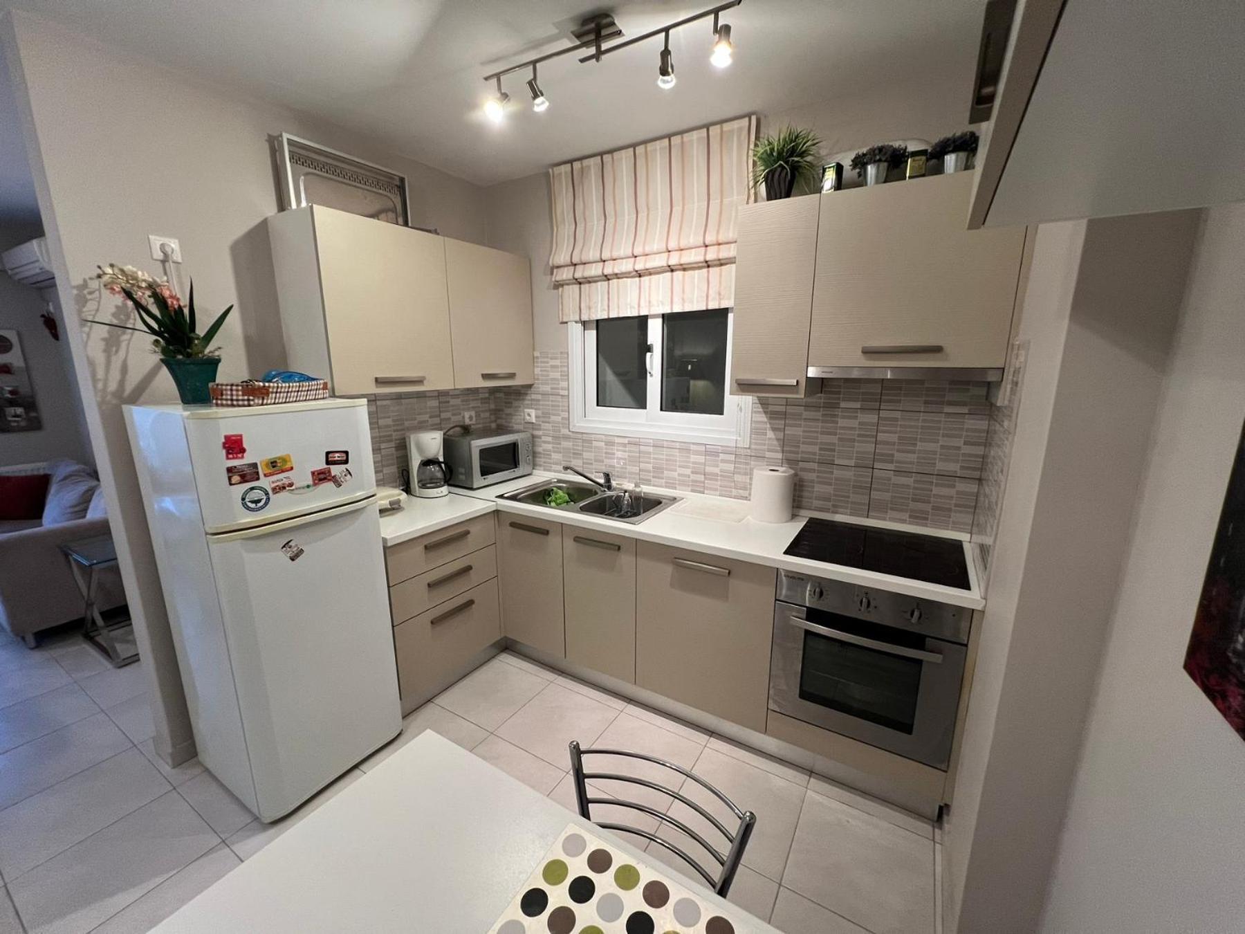 Apartment 7th Floor Megaro Mousikis Airport Metro Line Athens