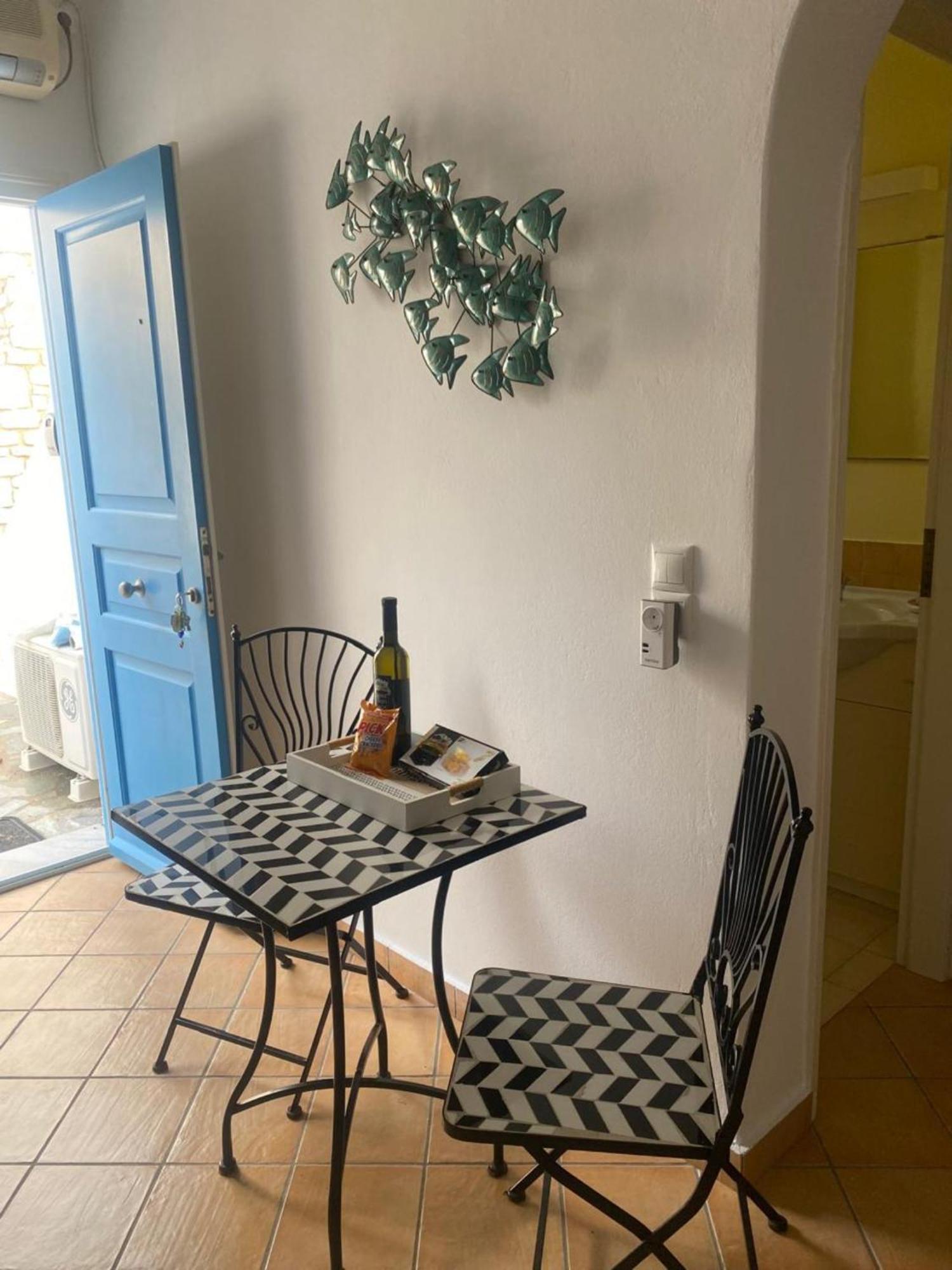 Cycladic Elegant * Naousa (Paros)