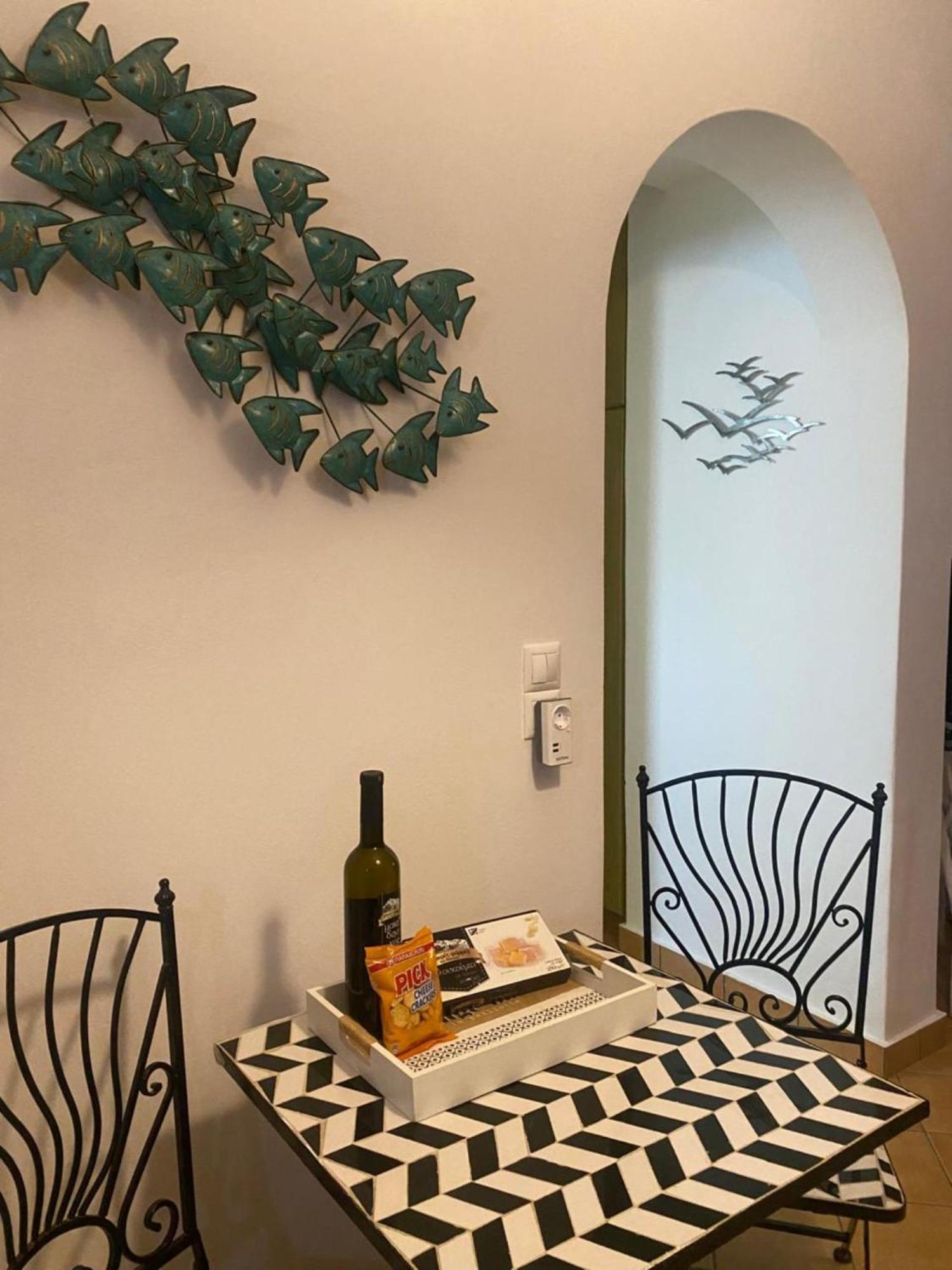 Cycladic Elegant Naousa (Paros)