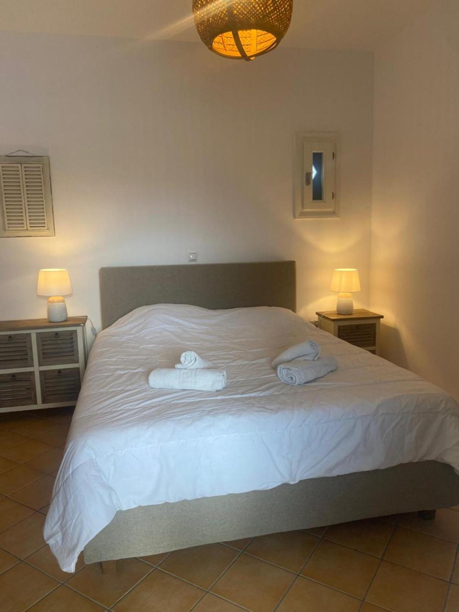 Cycladic Elegant * Naousa (Paros)