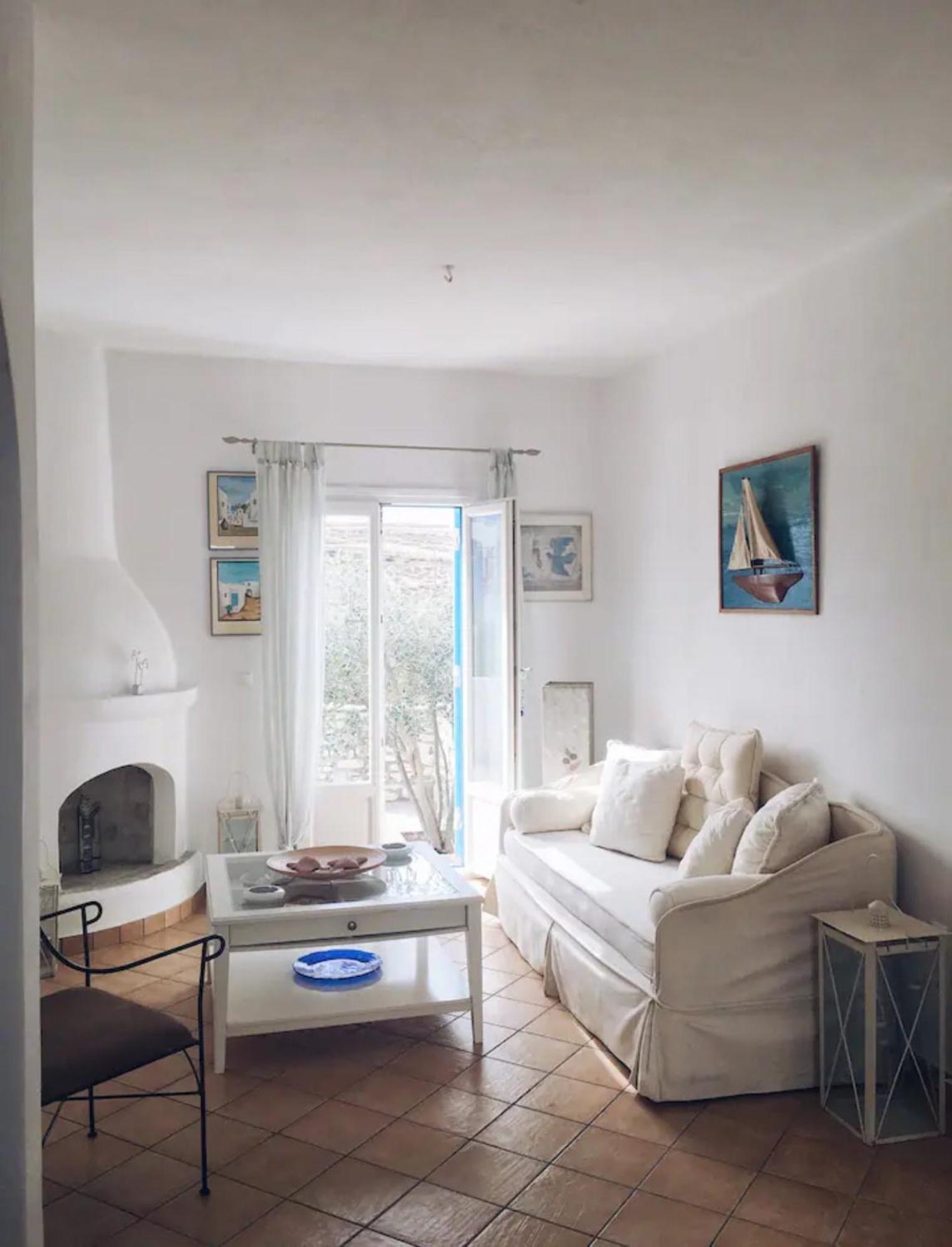 Cycladic Elegant