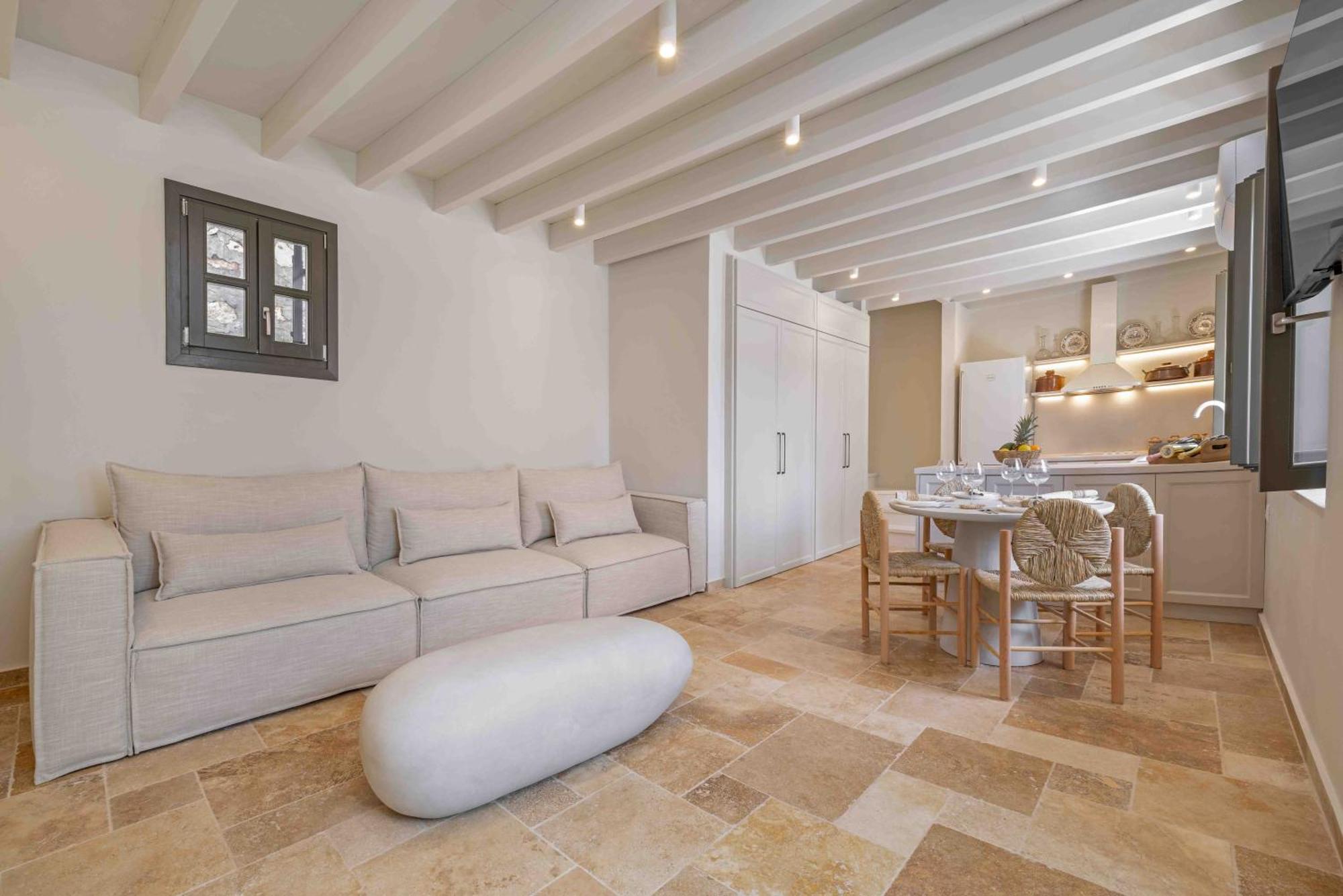 Casa Alizeta Holiday home Chalki Town