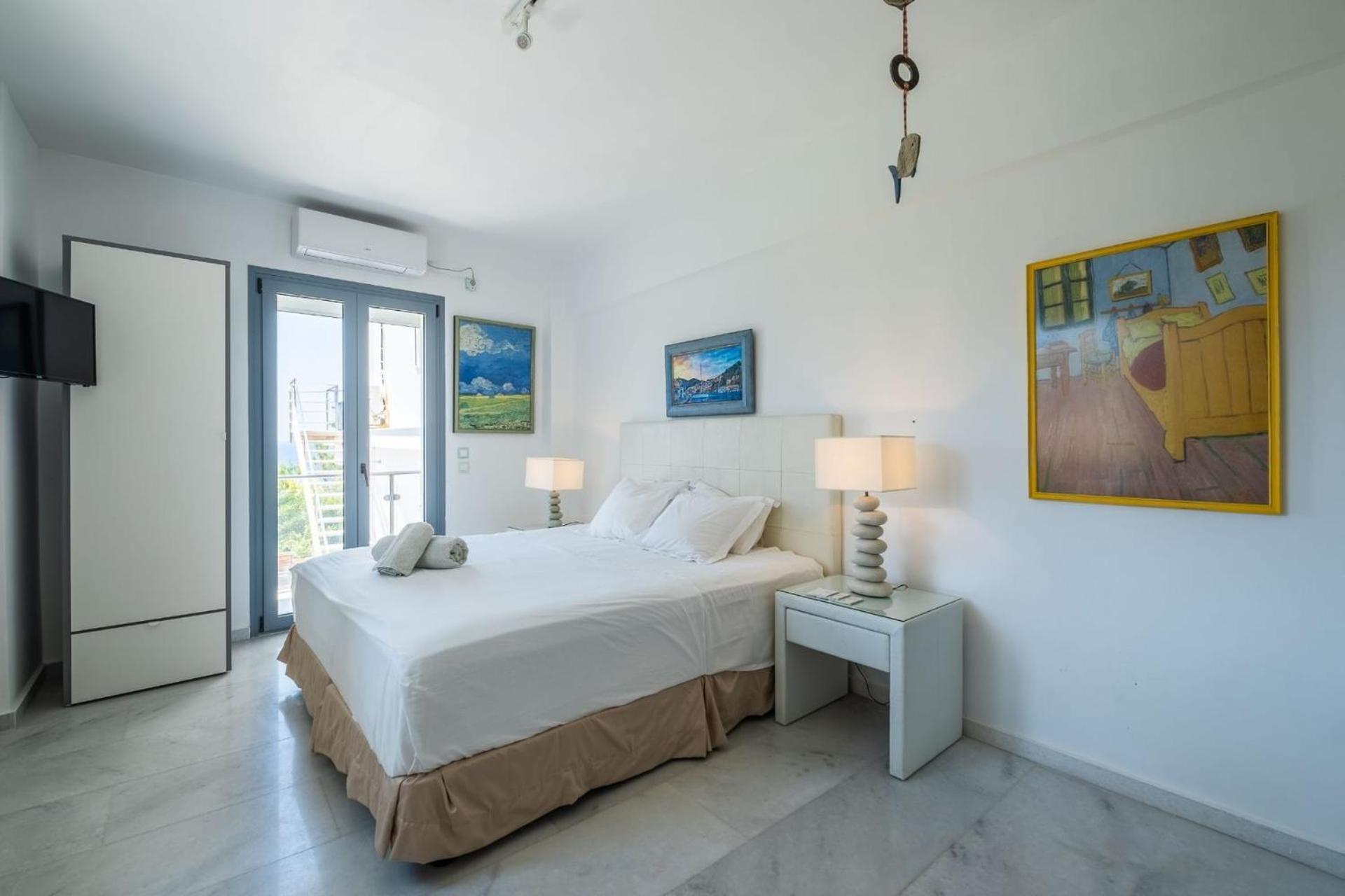 Ikaria Beachfront 7 Bedrooms Indigo Blue Haven Infinity Pool With Stunning Aegian Sea Views Gialiskari