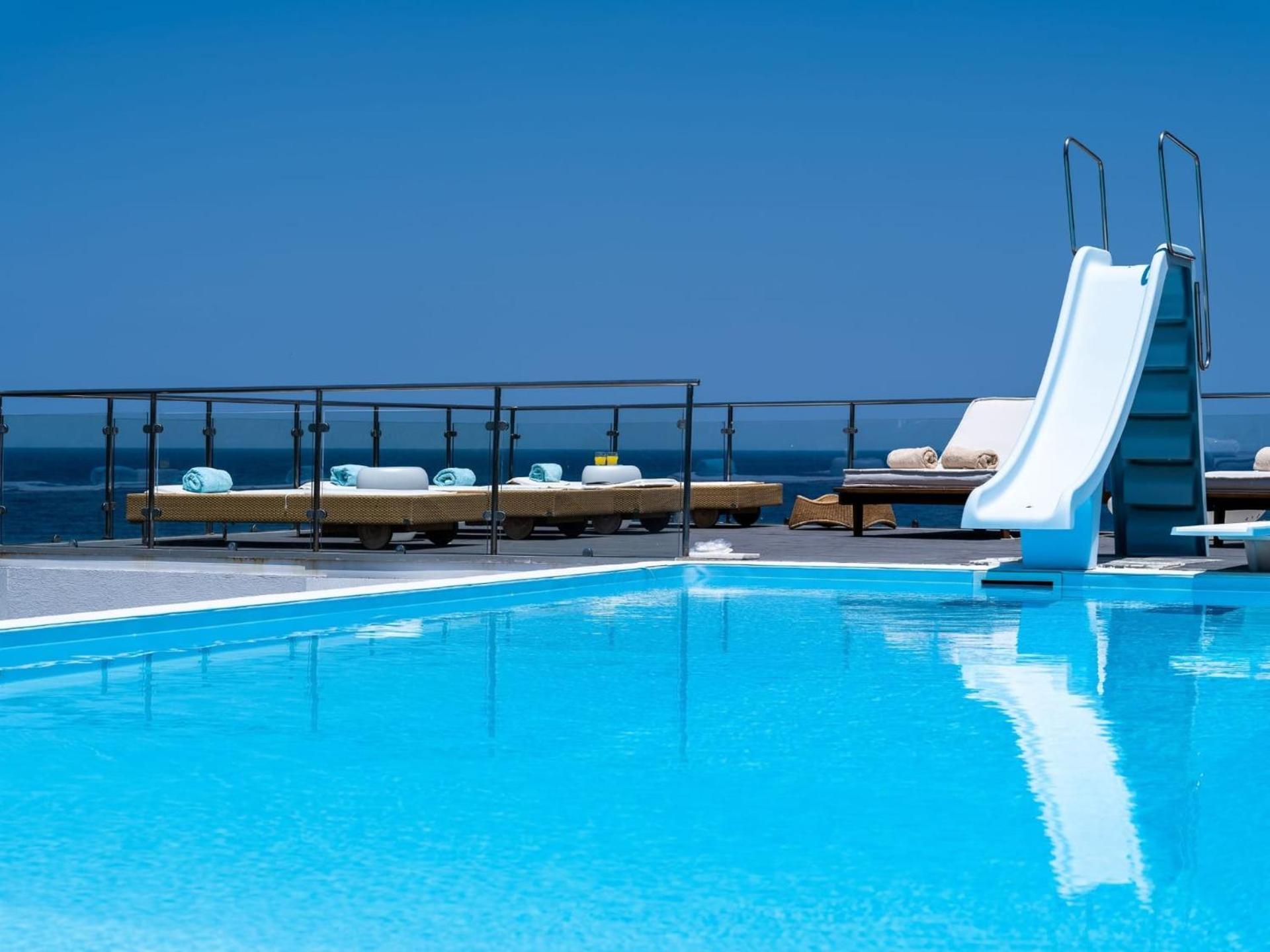 Ikaria Beachfront 7 Bedrooms Indigo Blue Haven Infinity Pool With Stunning Aegian Sea Views Gialiskari *