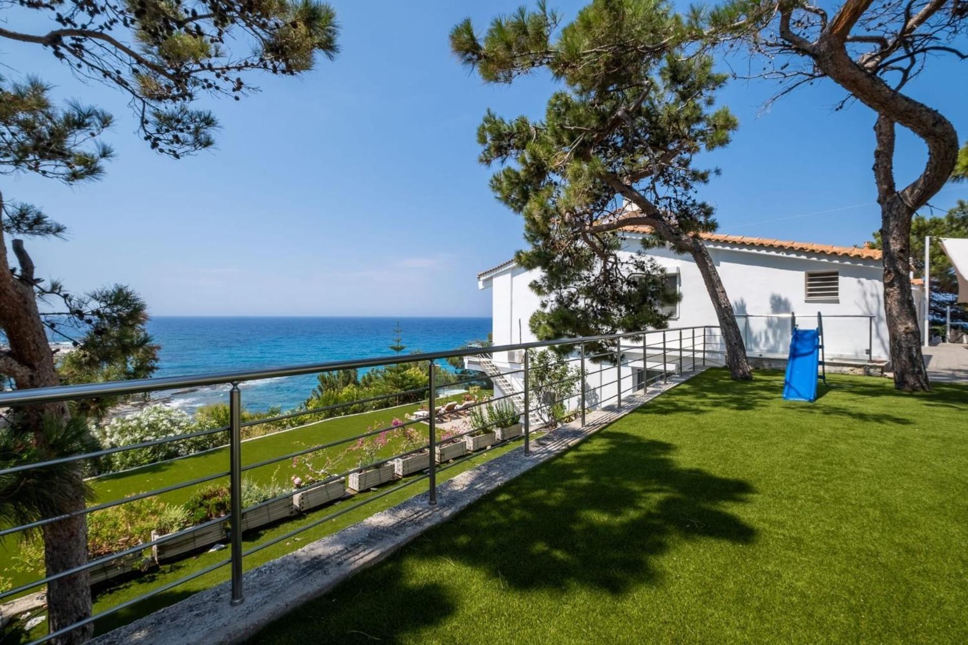Ikaria Beachfront 7 Bedrooms Indigo Blue Haven Infinity Pool With Stunning Aegian Sea Views Gialiskari Villa Gialiskari (Icaria)