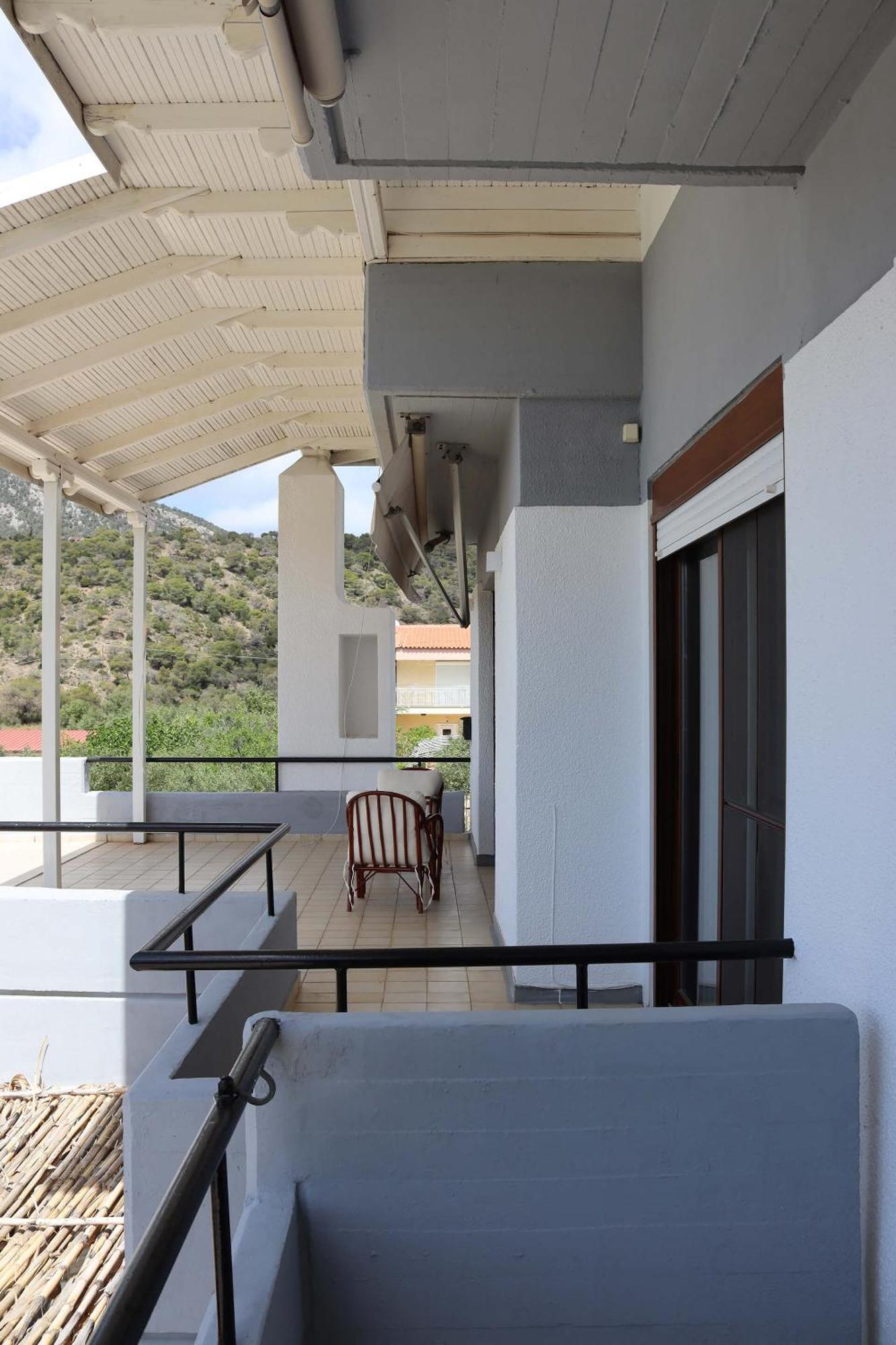 Turquoise Loutraki (Corinthia)