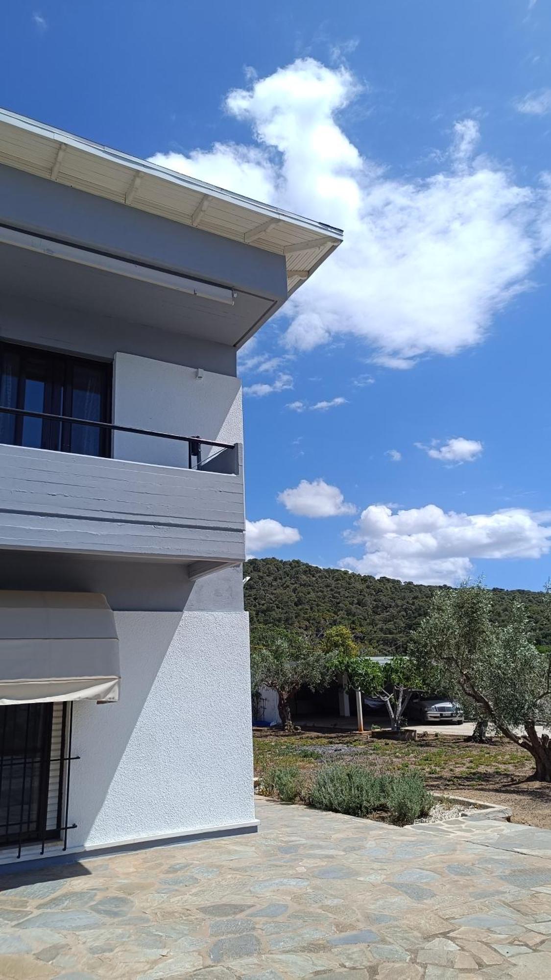 Turquoise Loutraki (Corinthia)