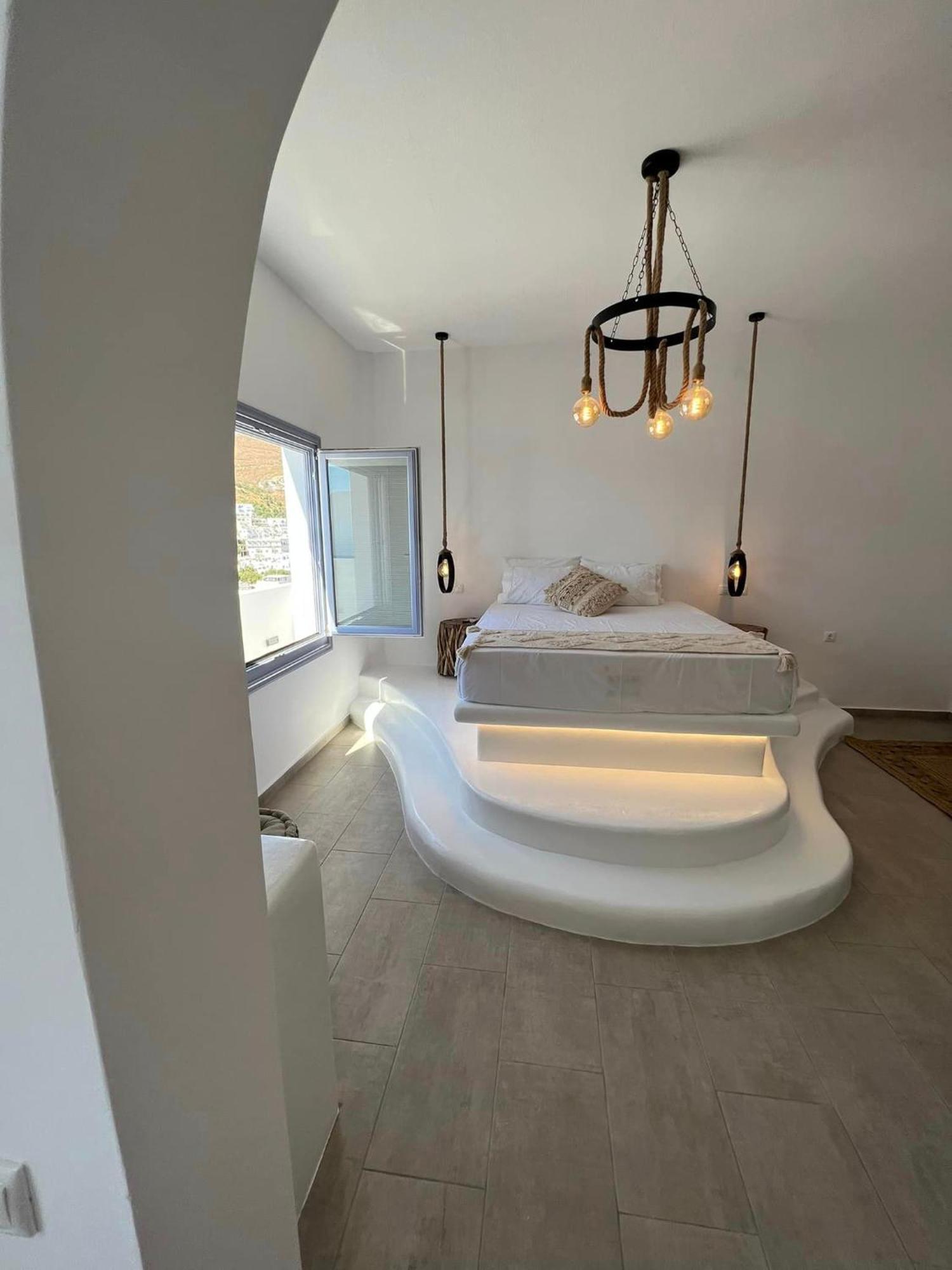 Provenzo Luxury And *