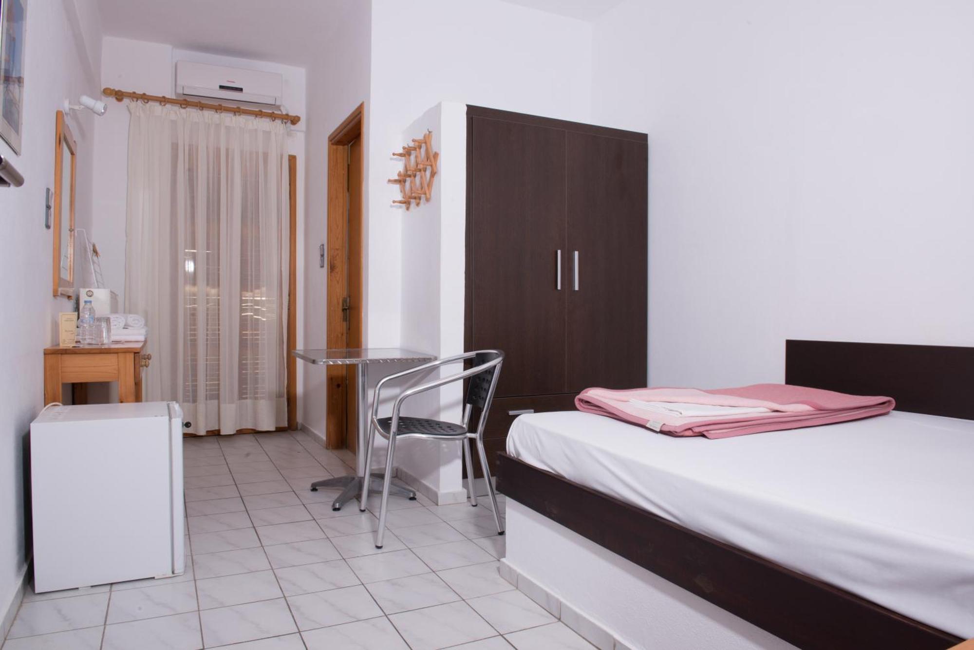 Hotel Alexander Kalamaki (Heraklion)