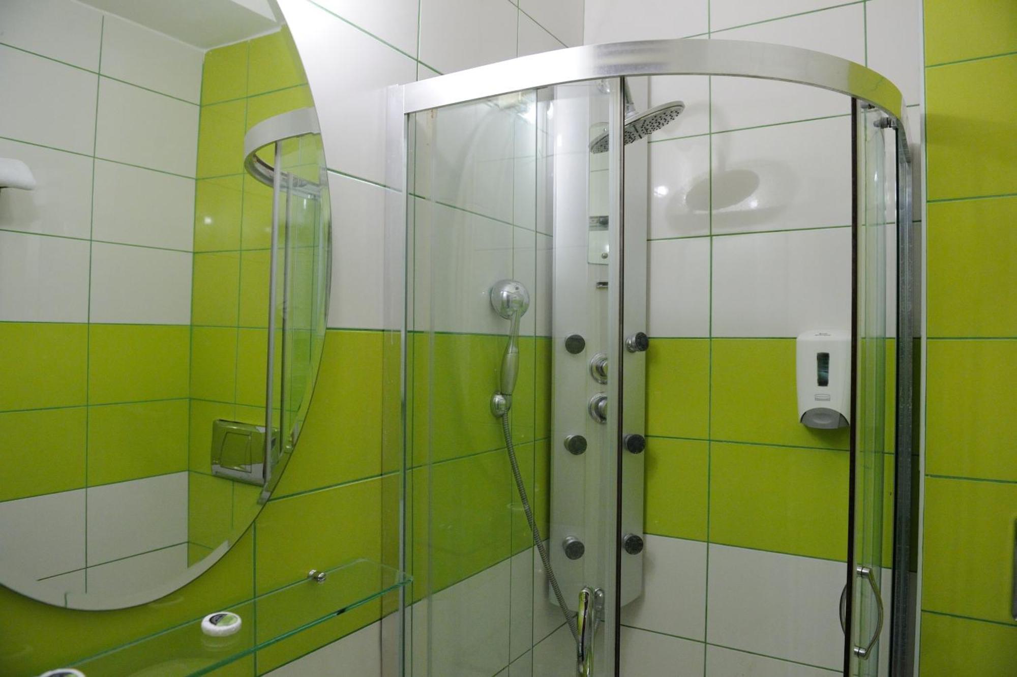 Adonis Hotel Patras