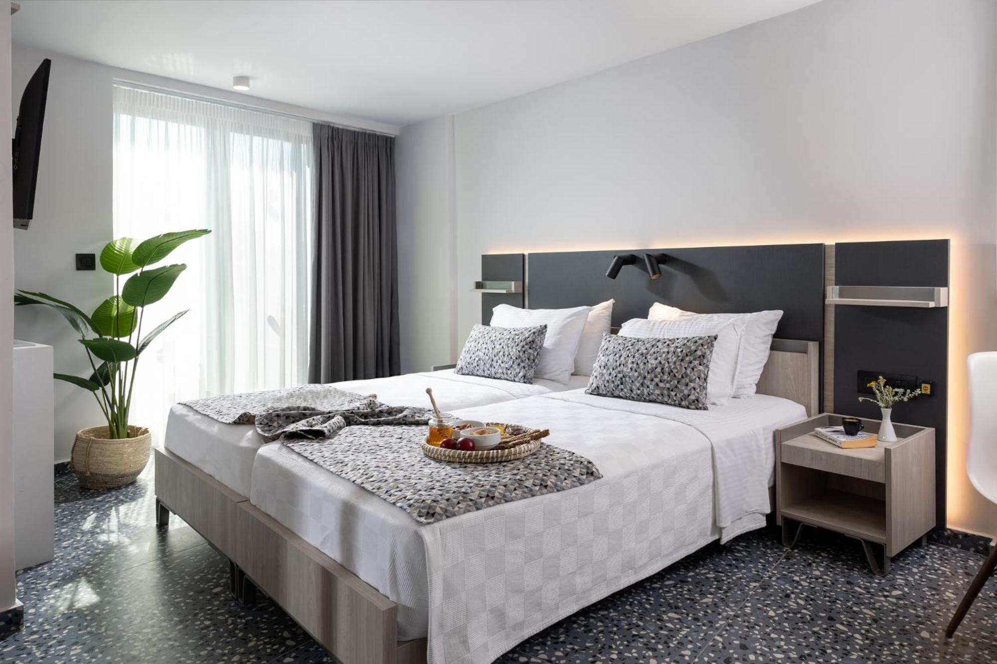 Pearl Seabreeze Aparthotel Rethymno (Crete)