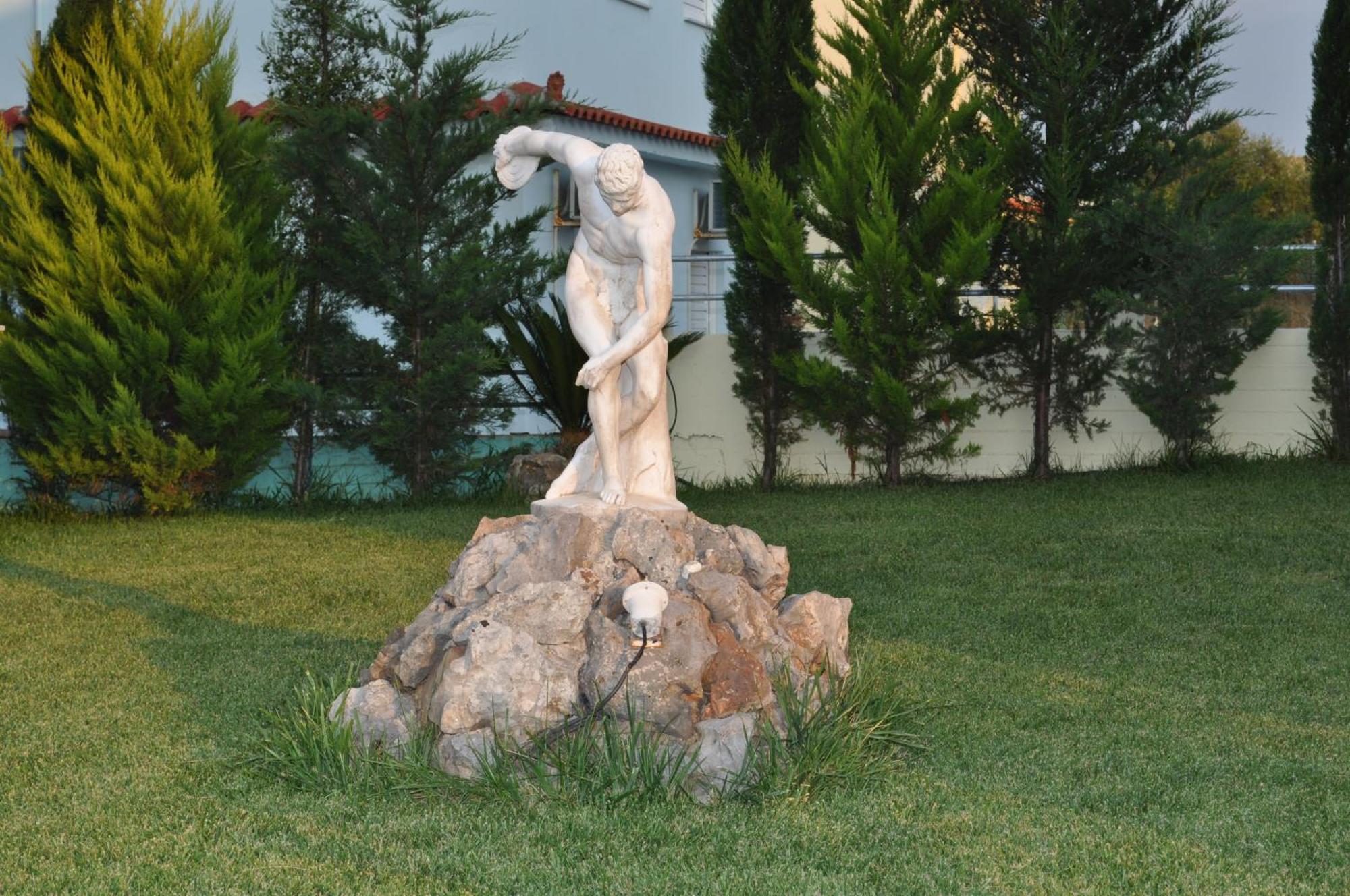 Aparthotel Olympion Village 2*