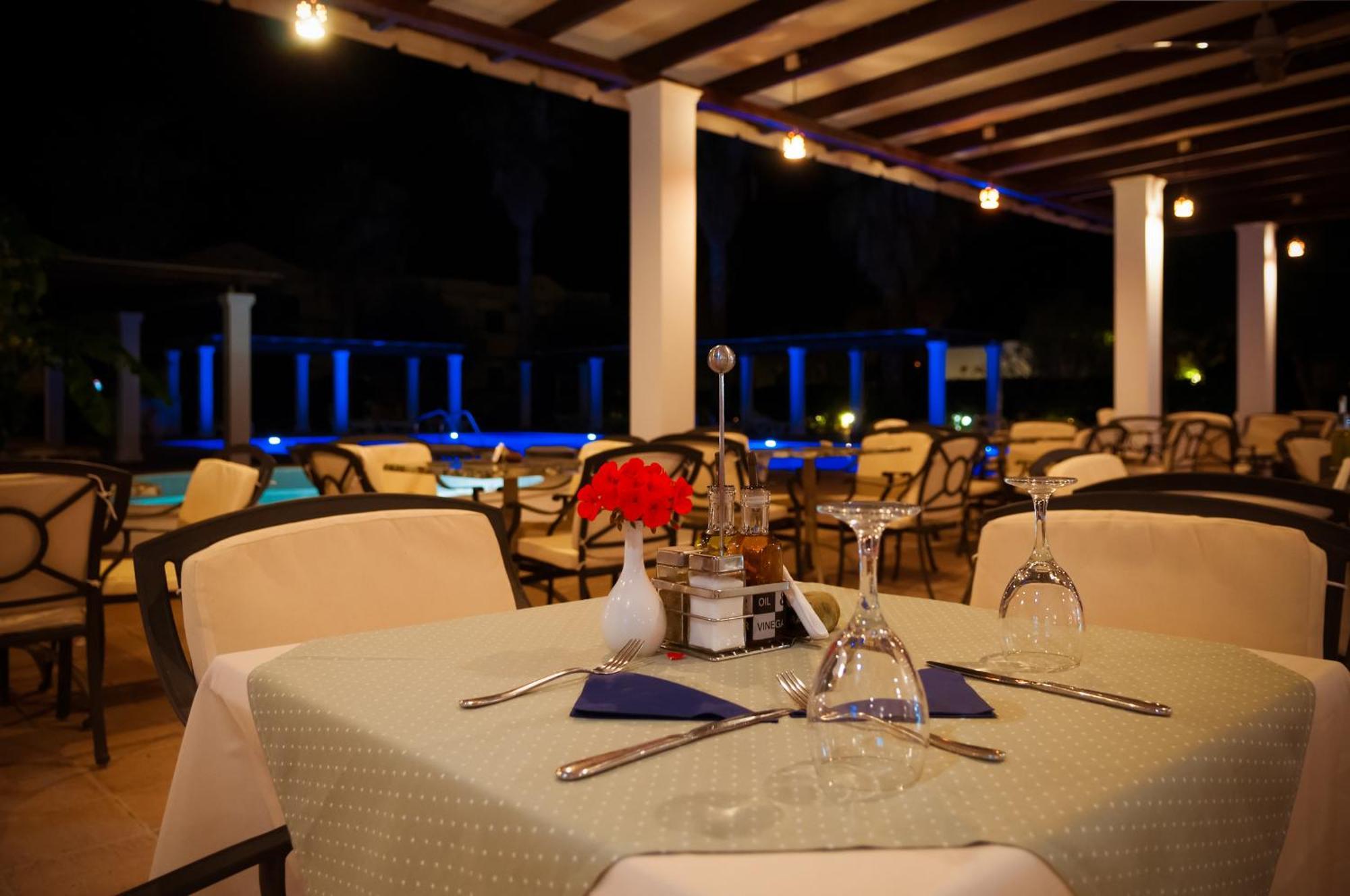 Pefkos Village Aparthotel