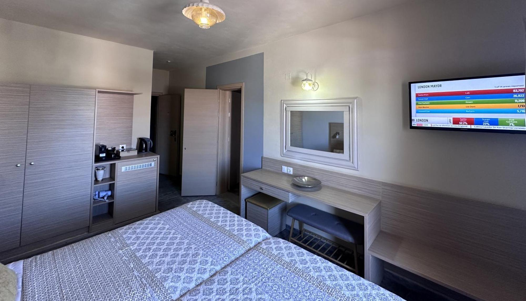 Thalia Deco & Hotel Hersonissos (Crete)