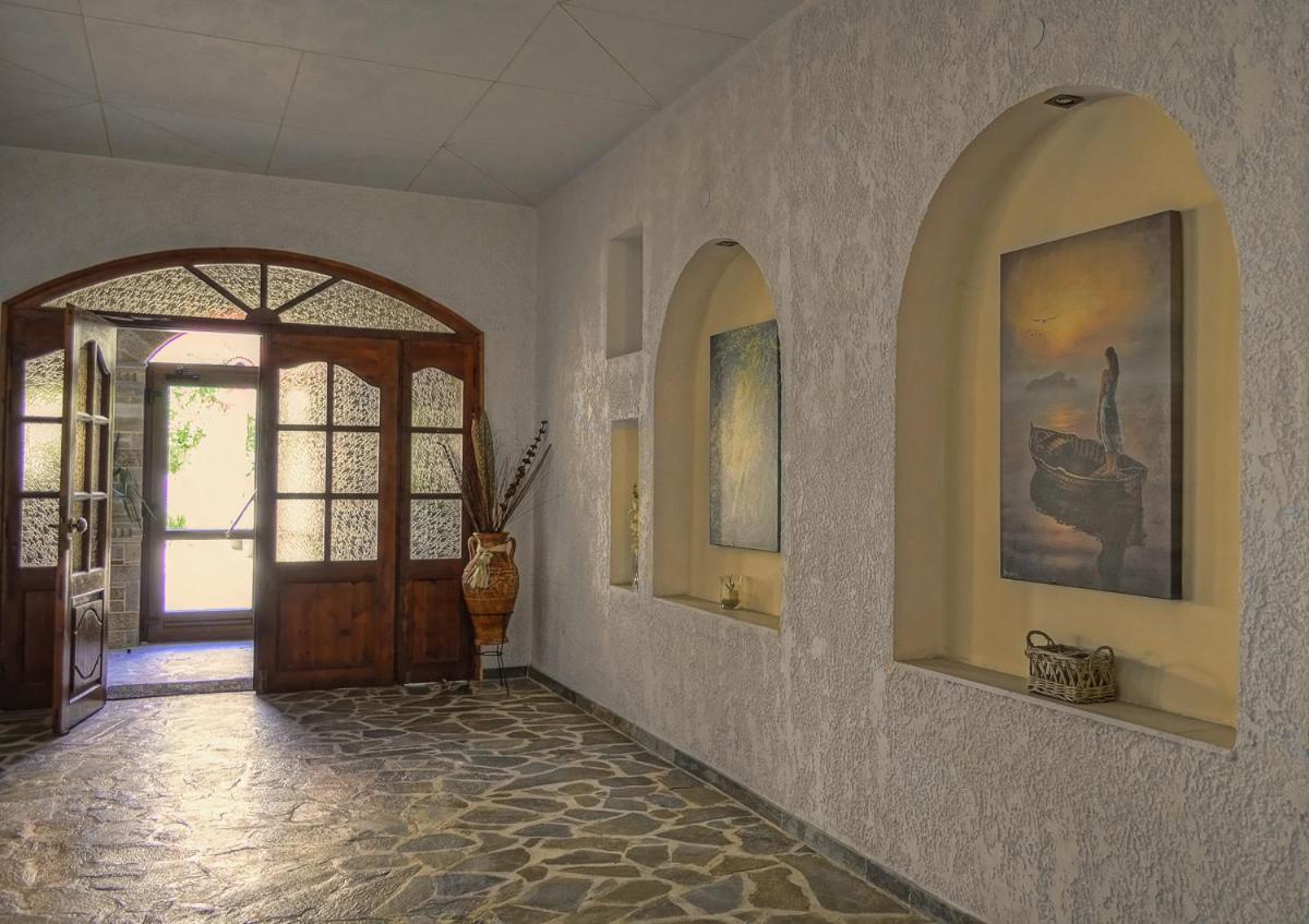 Nefeli Hotel 2* Karlovassi