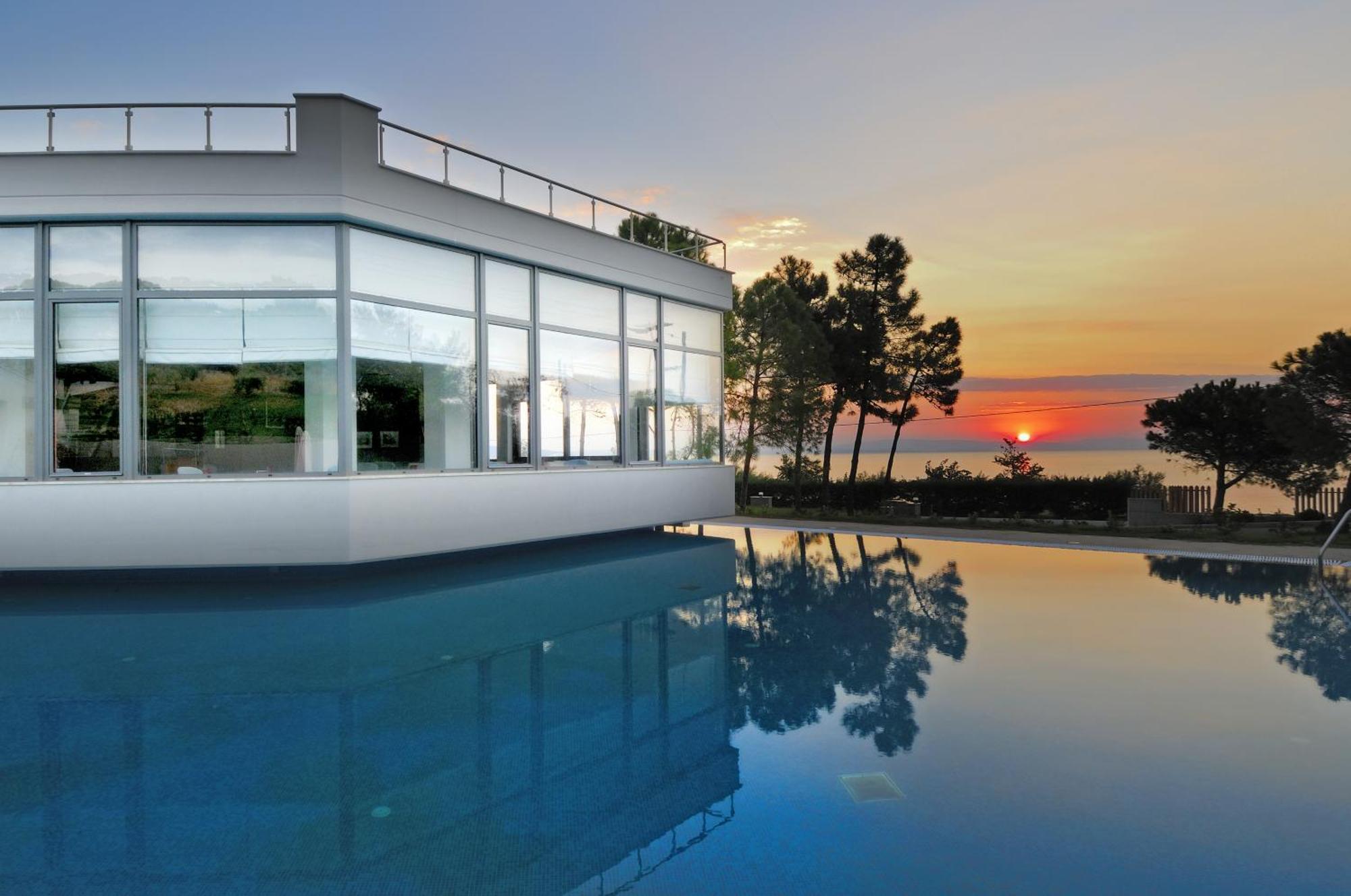 Krotiri Hotel 5*