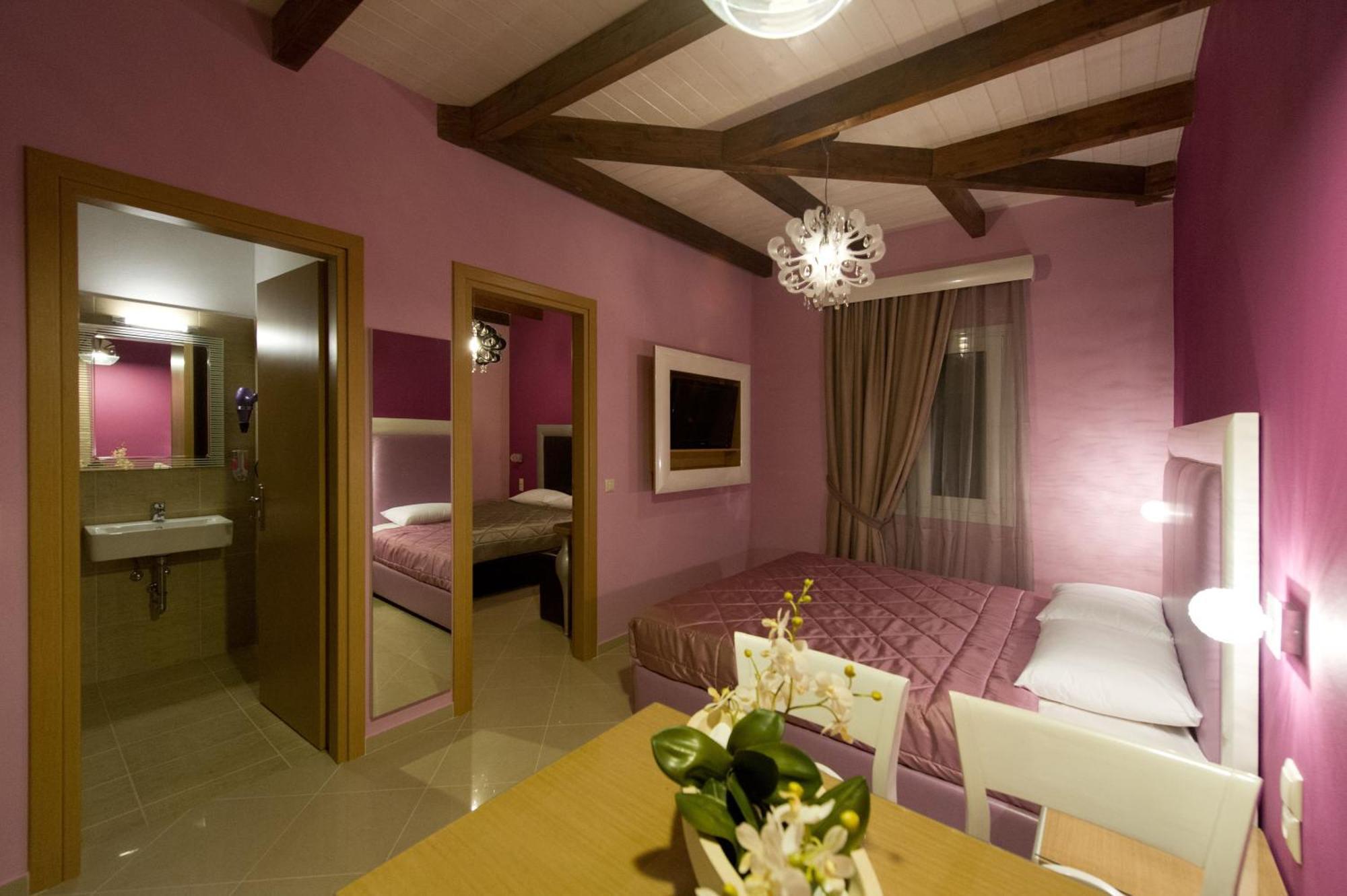 Ideal Boutique Parga