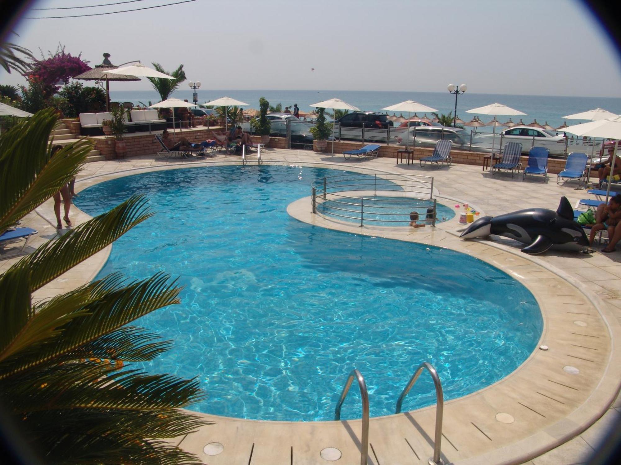 Haris And Aparthotel