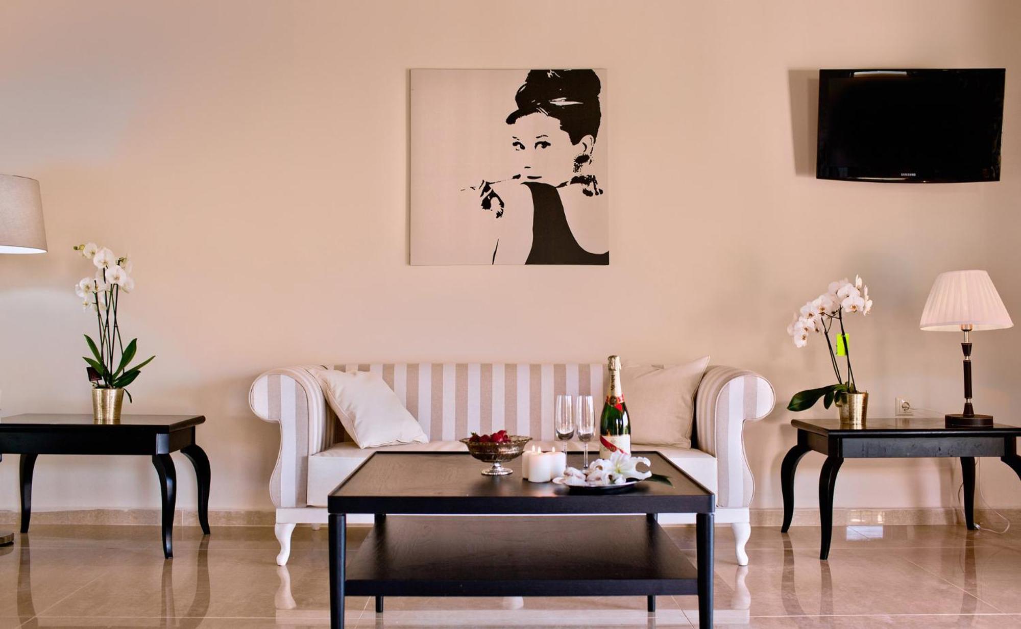 Ornella &