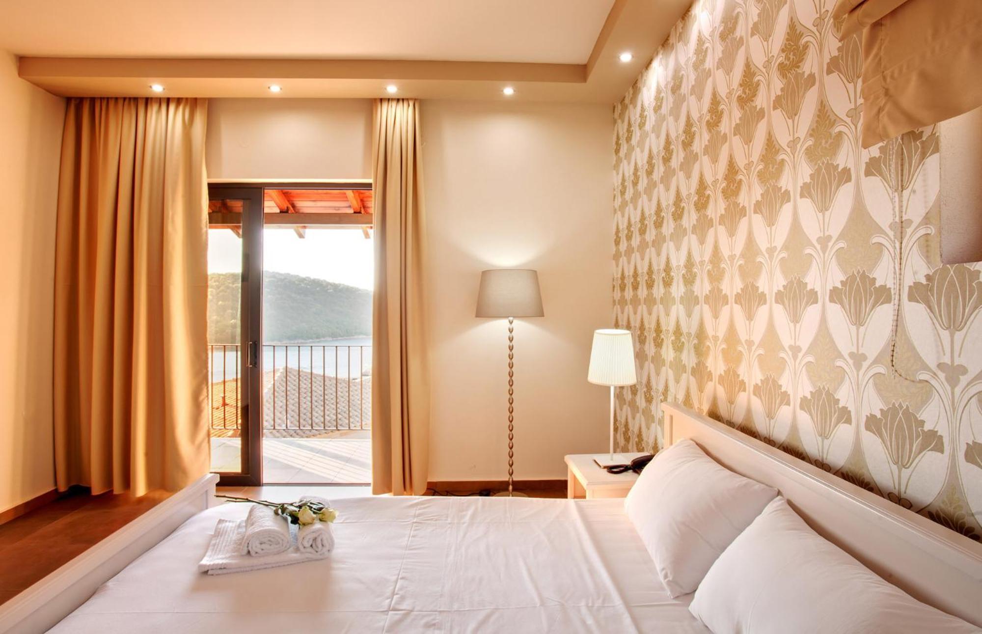 Ornella & Aparthotel Sivota (Epirus)