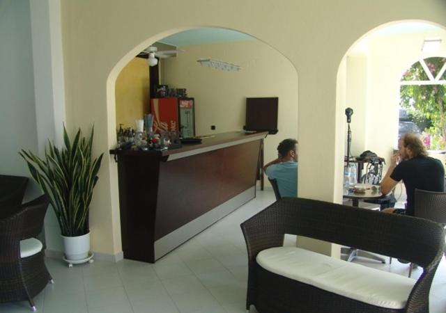 Haris And Aparthotel Paralia Vrachou