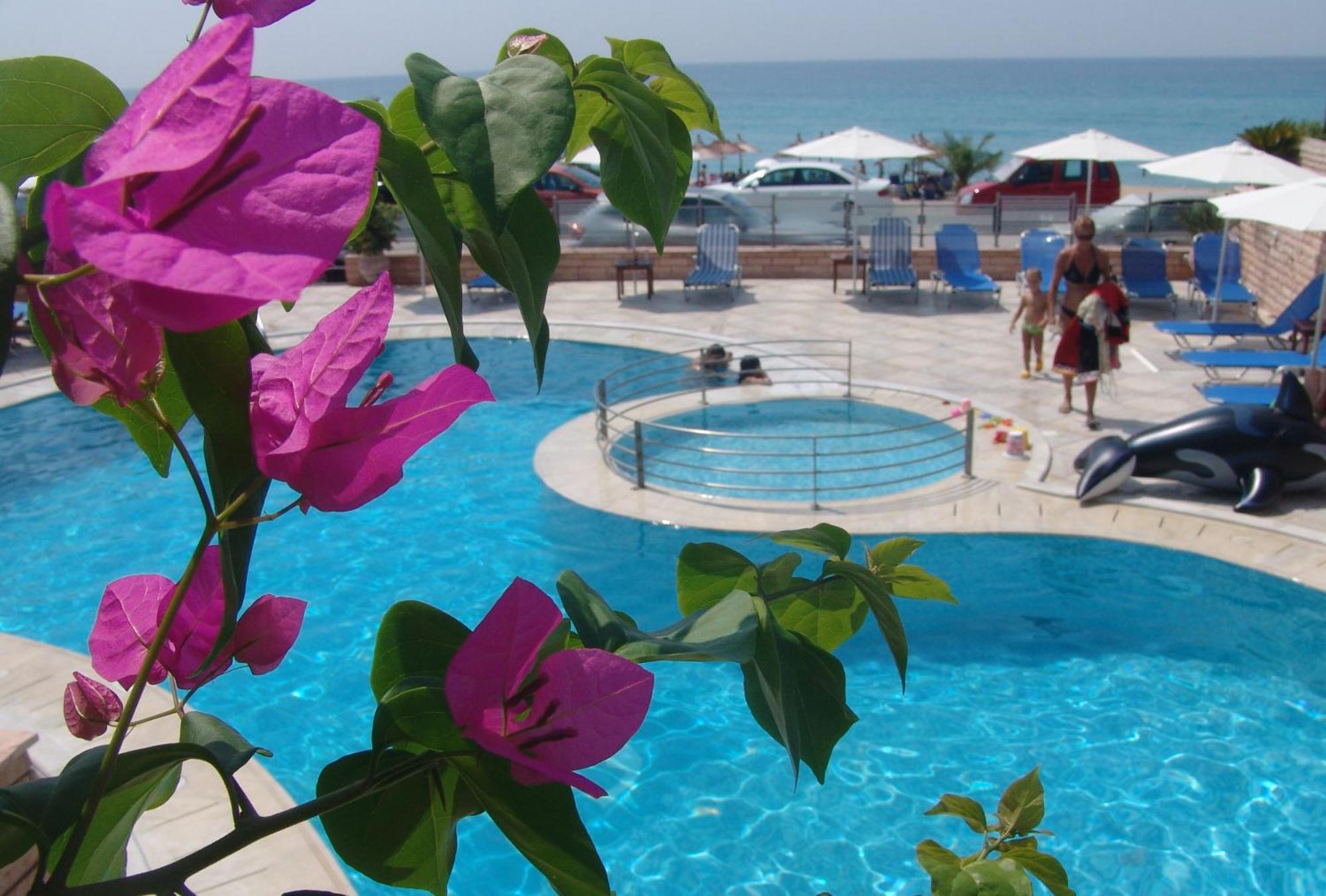Aparthotel Haris And