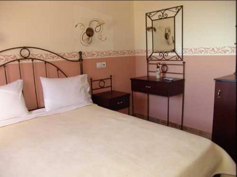 Hotel Erotas 3*