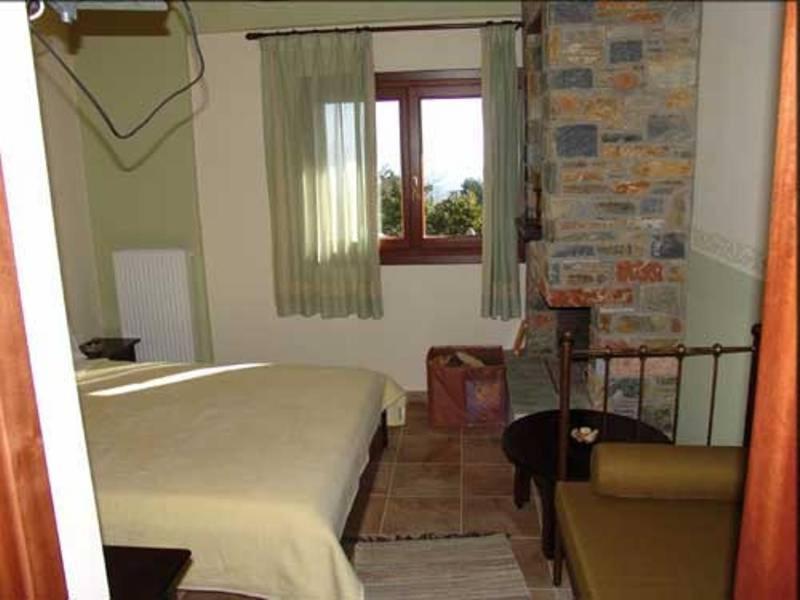 Erotas Hotel