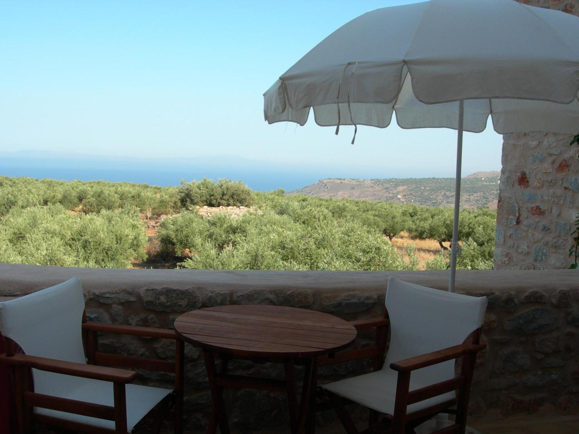 Pandora Aparthotel Pyrgos Dirou