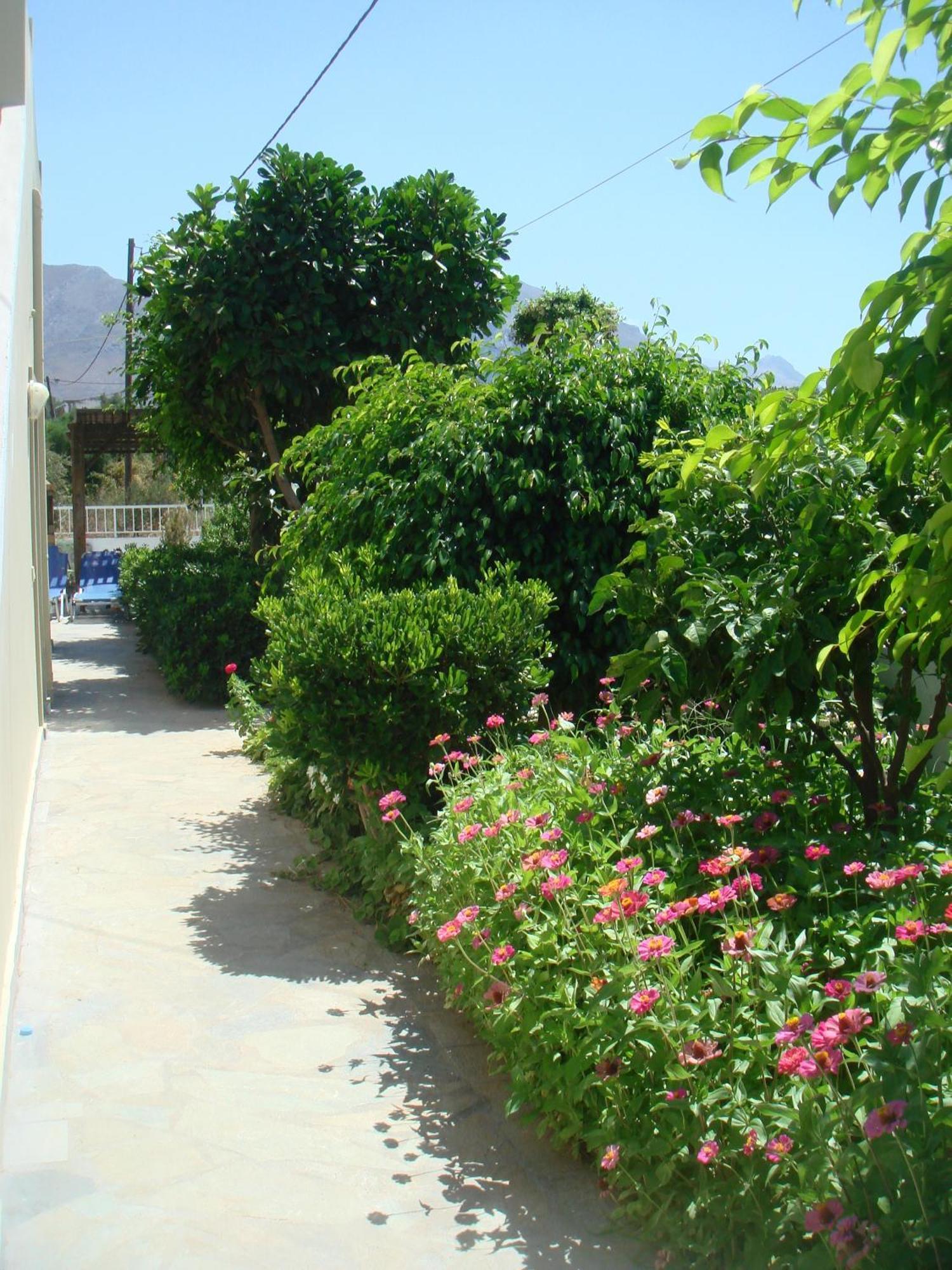 To Livadi Lefkogeia